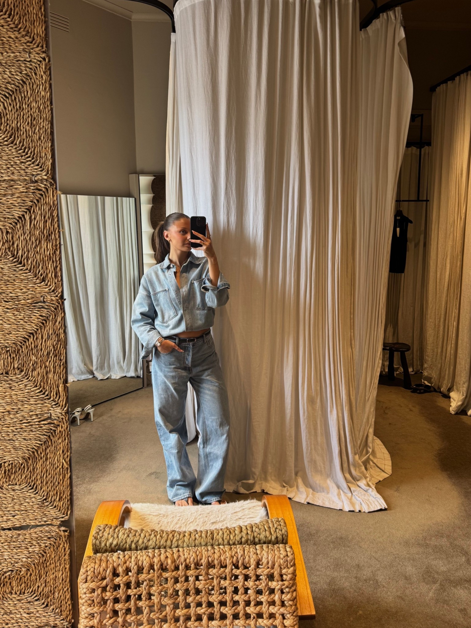 Today’s work outfit 🩵

I wear a 30 in bottoms for a relaxed oversize fit 

#LTKstyletip #LTKjeans