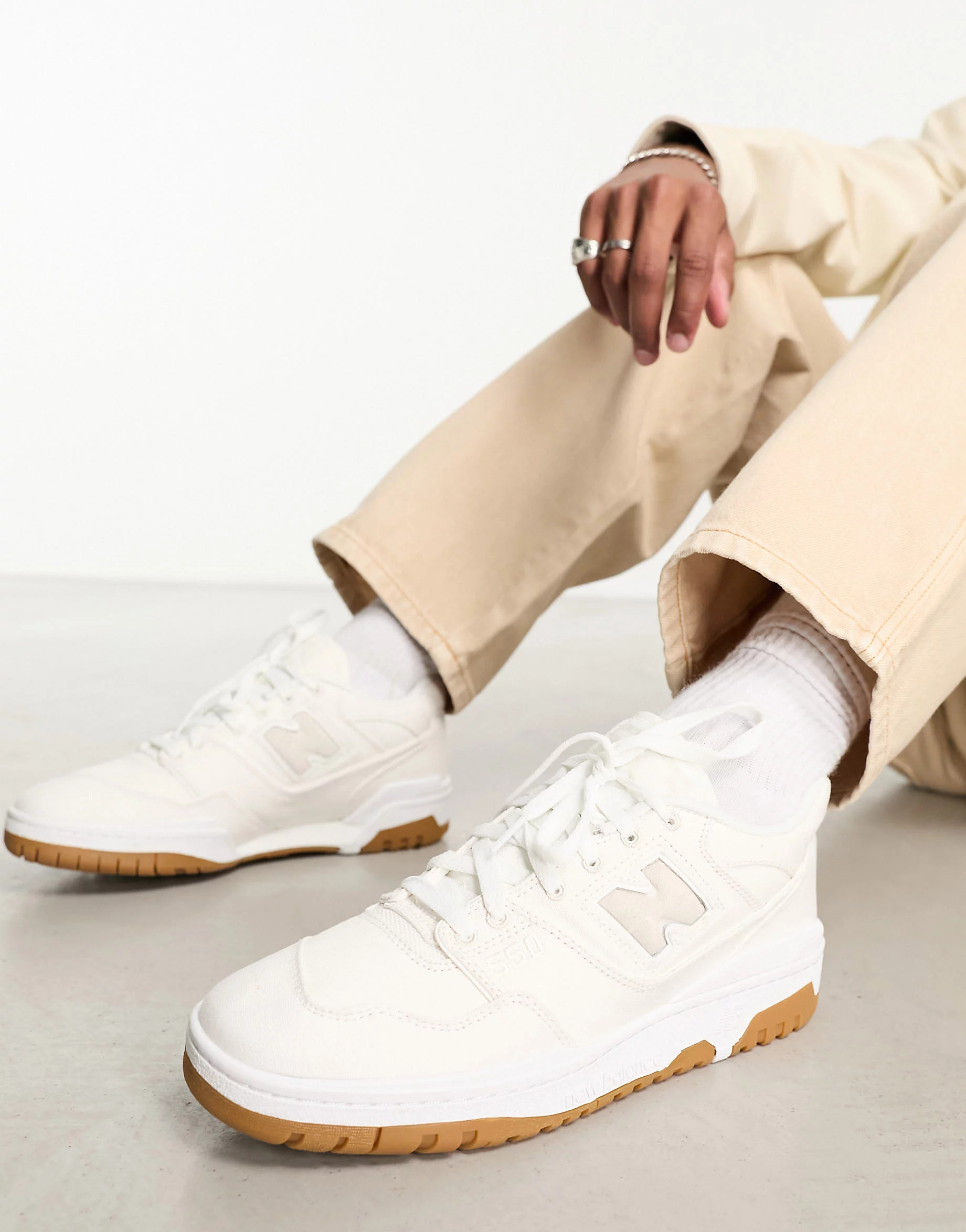 New Balance 550 trainers with a gumsole in white | ASOS (Global)