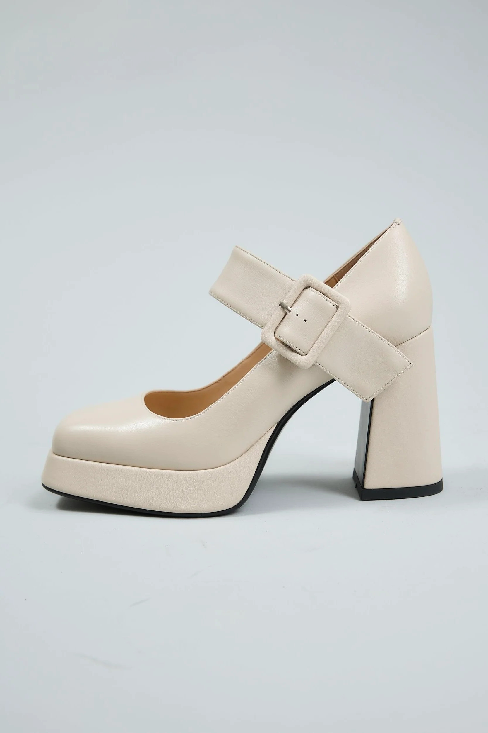 Claudia Beige | Lonza Shoes