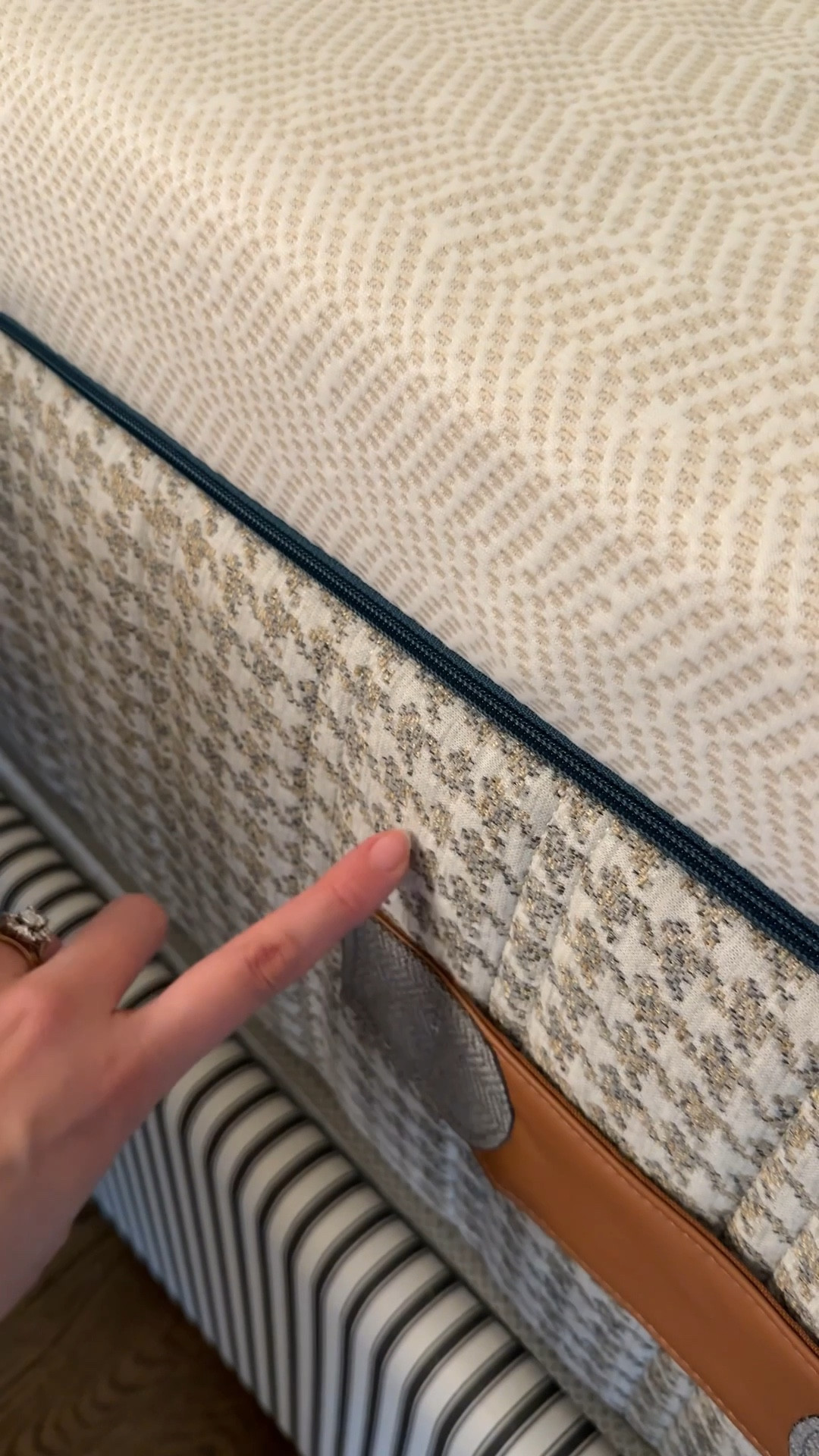 Our favorite mattress is on major sale! 30% off and you can get an additional $50 with code ANNA50 ☁️ @leesasleep #leesapartner