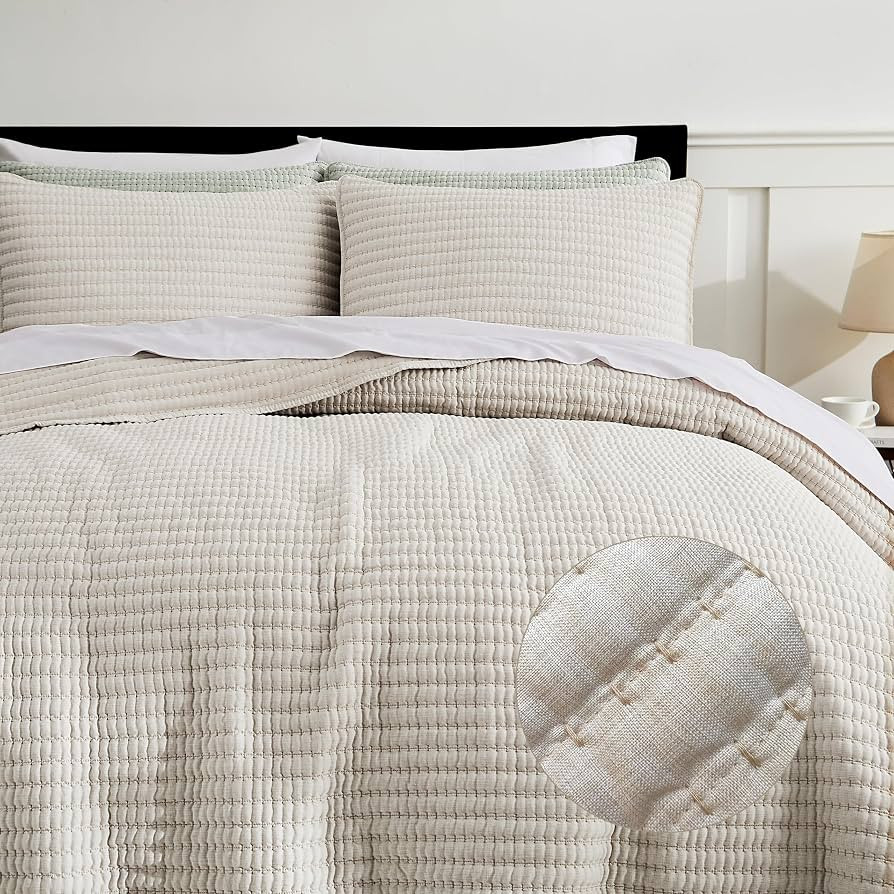 Amazon.com: WDCOZY Beige Pick Stitch King Size Quilt Set, Striped Lightweight Soft Summer Spring Bedspread, Bamboo Linen Like Textured Coverlet, Chambray Farmhouse Country Rustic Bedding, Netural Thin Comforter : Home & Kitchen | Amazon (US)