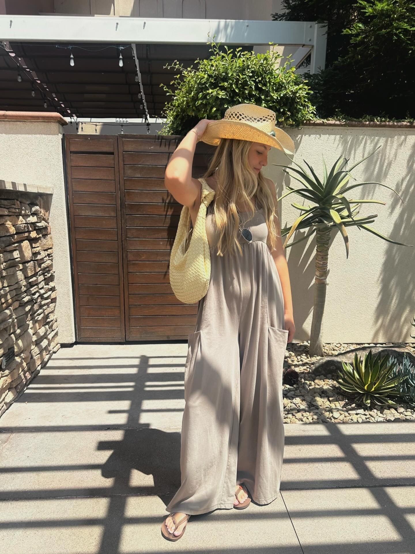 my summer uniform 🍌🥥




#freepeople #urbanoutfitters #denim #anthropologie #styleinspo #employee #summer #spring #LTKfindsunder100 #LTKmostloved #LTKSPRINGSALE #LTKfestival #LTKseasonal #LTKStyleTip #concert #ltkbacktoschool #urbn #comfy #LTKsalealert #instagram #LTKactive #LTKfitness #lounge #LTKworkwear #LTKtravel #everyday

#LTKdayinmylife #LTKFestival #LTKgrwm