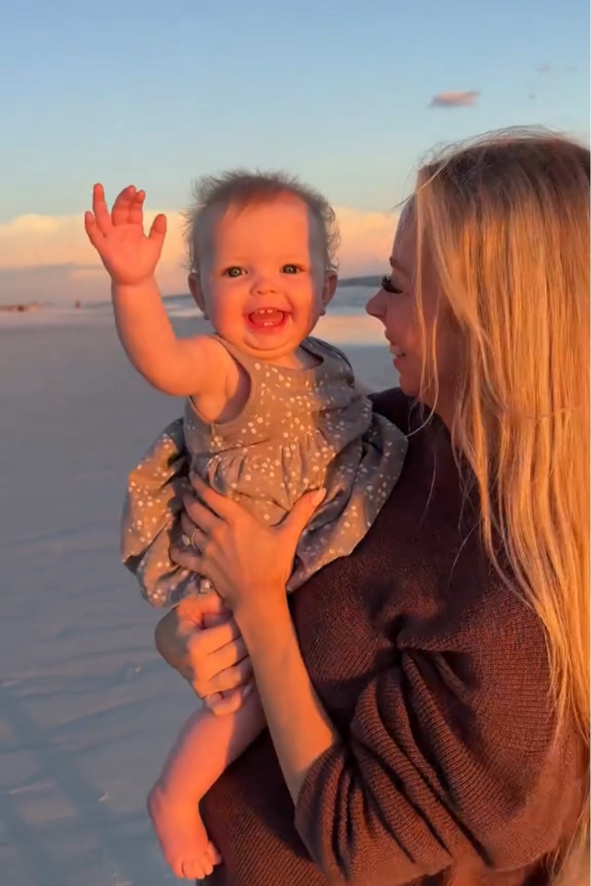 Sunset walk on the beach 😅❤️

#LTKFindsUnder100 #LTKStyleTip