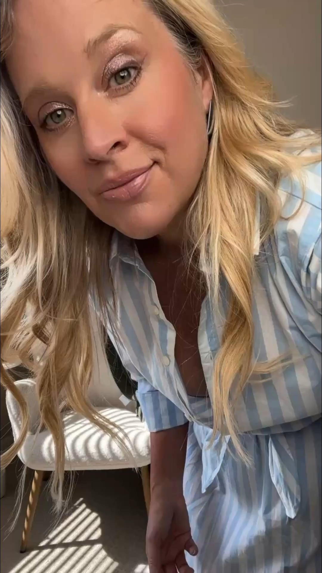  ✨Tap the bell and ❤️ for over 40 fashion, midlife style, midsize fashion and luxury looks for less. 

Once I turned 40, my belly grew… and my style disappeared.
Everything felt too tight, too short, or just not me anymore.

But these 4 dresses?
They fit my now body—not the body I had a decade ago.
They’re polished without being stiff, flattering without the Spanx, and versatile enough for all the moments that matter:
Mother’s Day, brunch, graduation, even church.

Midlife style doesn’t have to be frumpy or frustrating.
You just need pieces that get it.
And LOFT gets it.
Oh—and did I mention? They’re 50% off.

Which one are you grabbing first?

👑"Helping you look good, feel good!" - Lindsey Denver


#midlifefashion #midsizefashion #loftstyle #realbodyrealstyle #over40style #comfortableandchic


Follow my LTK @Over40andmidlife on the @shop.LTK app to view this post and get my exclusive app-only content!

#liketkit #LTKFindsUnder50 #LTKOver40 #LTKMidsize
@shop.ltk
https://liketk.it/5cGgH