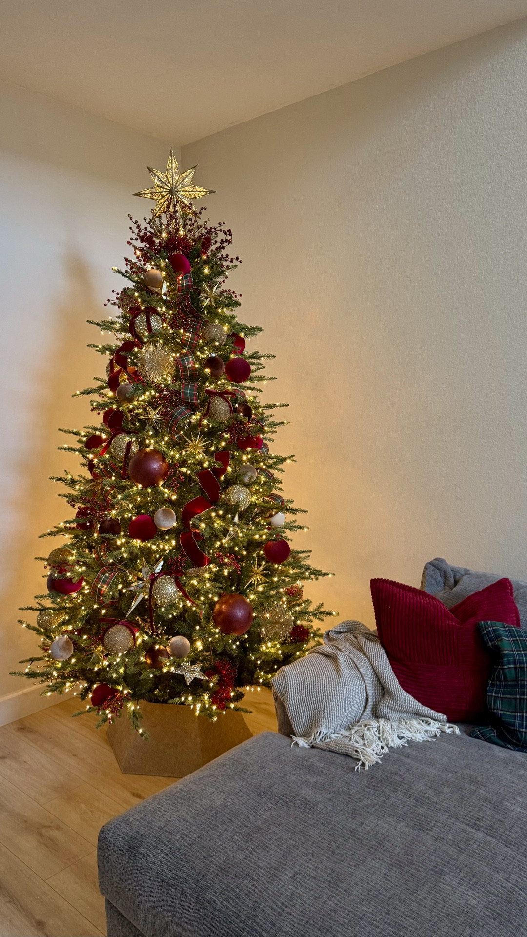 Christmas its here!🎄

#LTKHoliday #LTKSeasonal #LTKHome