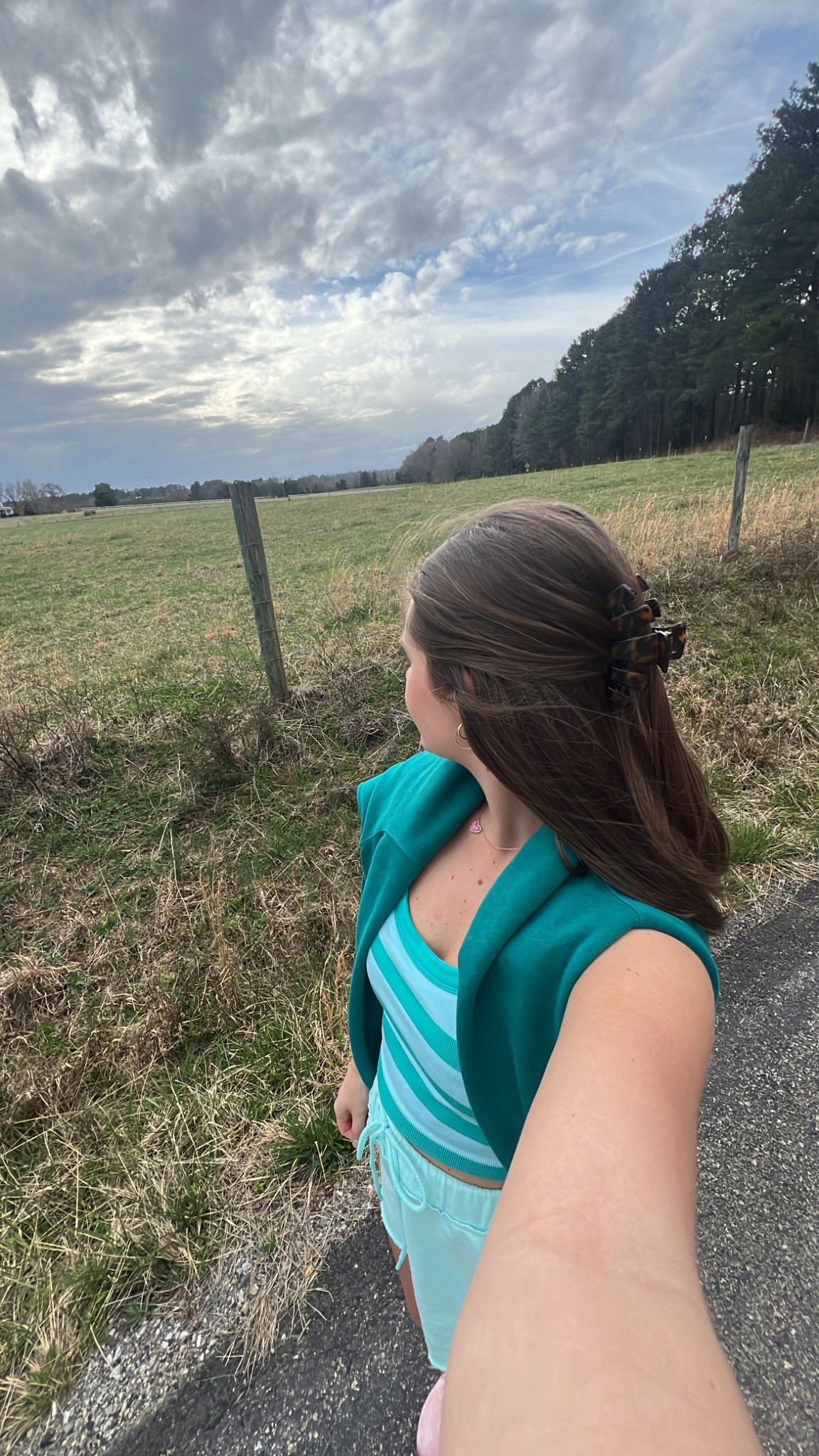 Walking outfit! 🩵

#LTKActive #LTKfitnessgoals #LTKootd