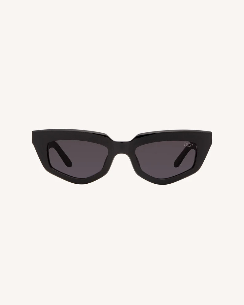 ON READ | DEZI
