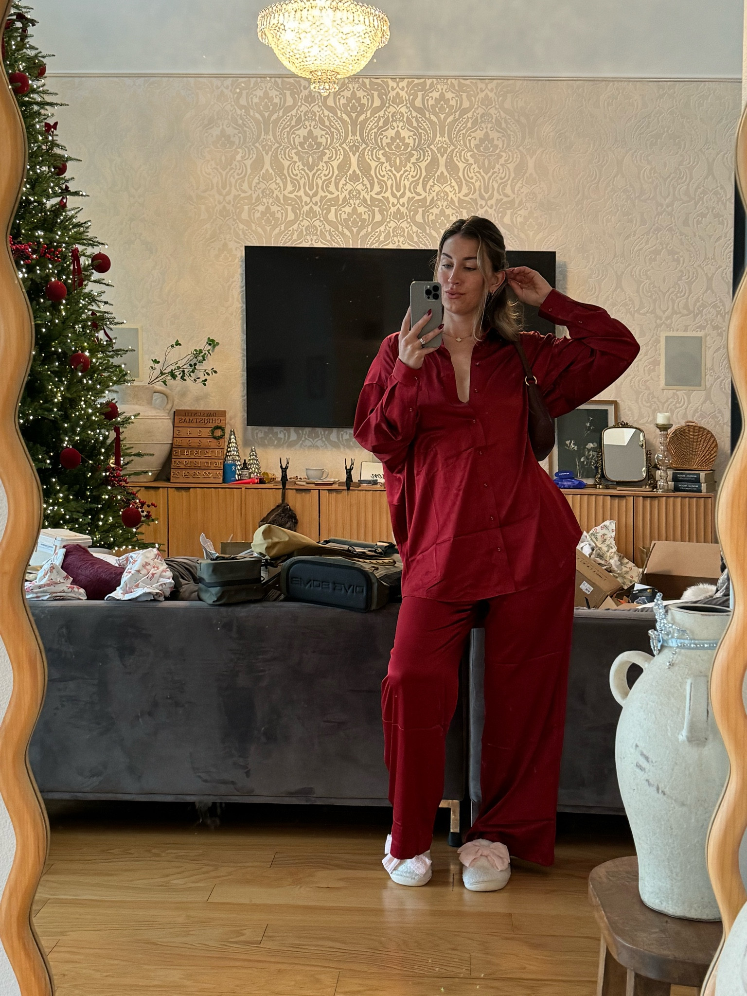 Christmas jammies ♥️

#LTKSeasonal #LTKHoliday #LTKItBag