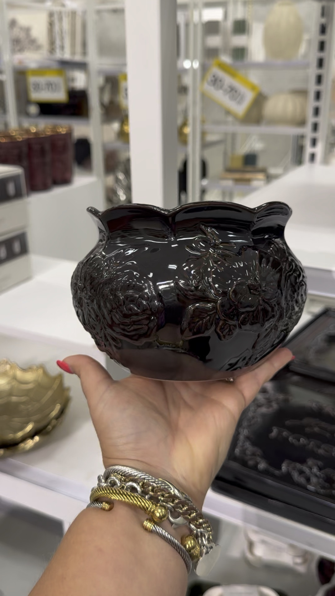 Soooo many gorgeous new fall decor arrivals at Target that can be used year round! Like floral scalloped edge pot!

#LTKHome #LTKFindsUnder50 #LTKStyleTip