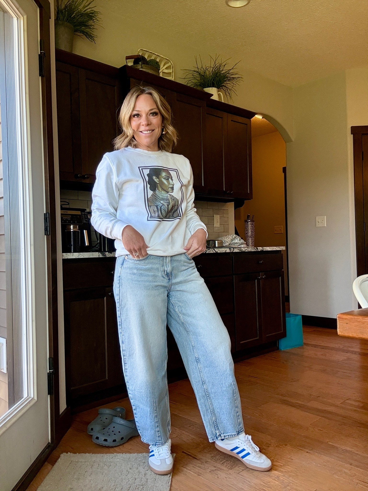 Morning errand outfit 🛍️☀️☕️

#LTKootd #LTKOver40 #LTKPetite