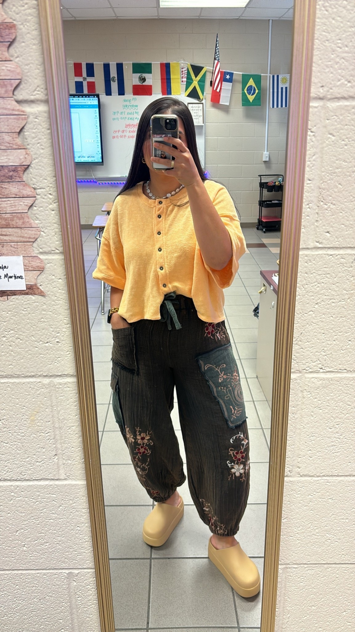 Wearing a large in pants from Maddy Jae!! 