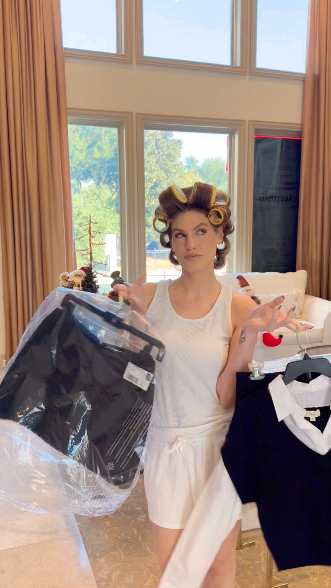 What I wore on thanksgiving! And portray I’d wear to a Friendsgiving 

Cute patch pocket shorts, suede belt & boots, turtleneck with a textured jacket 

Shorts - 26
Shirt - small
Jacket - 6 
Belt - small 
Boots 39.5 

#LTKHoliday #LTKCyberWeek #LTKgrwm