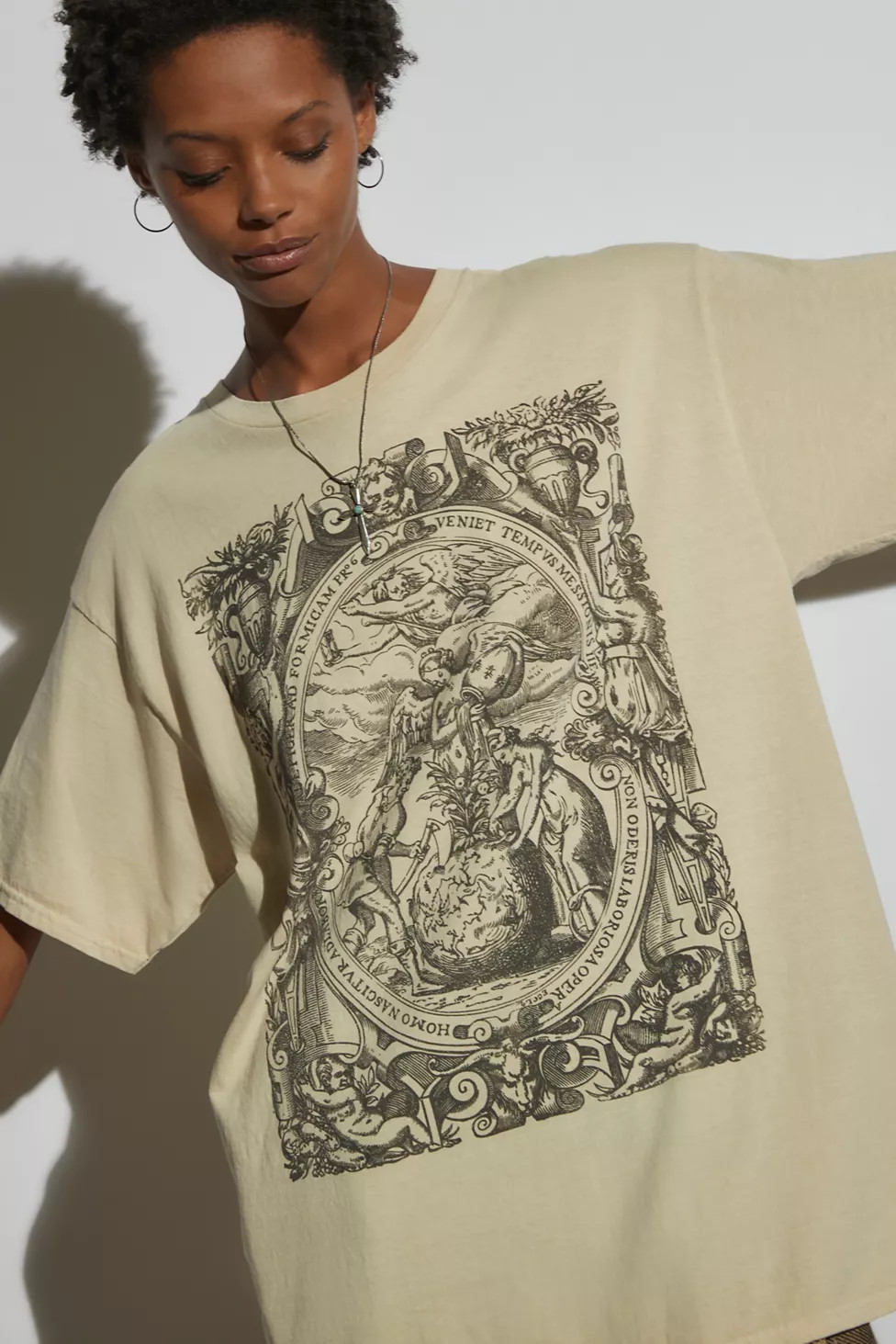 Romantic Art Graphic T-Shirt Dress | Urban Outfitters (US and RoW)