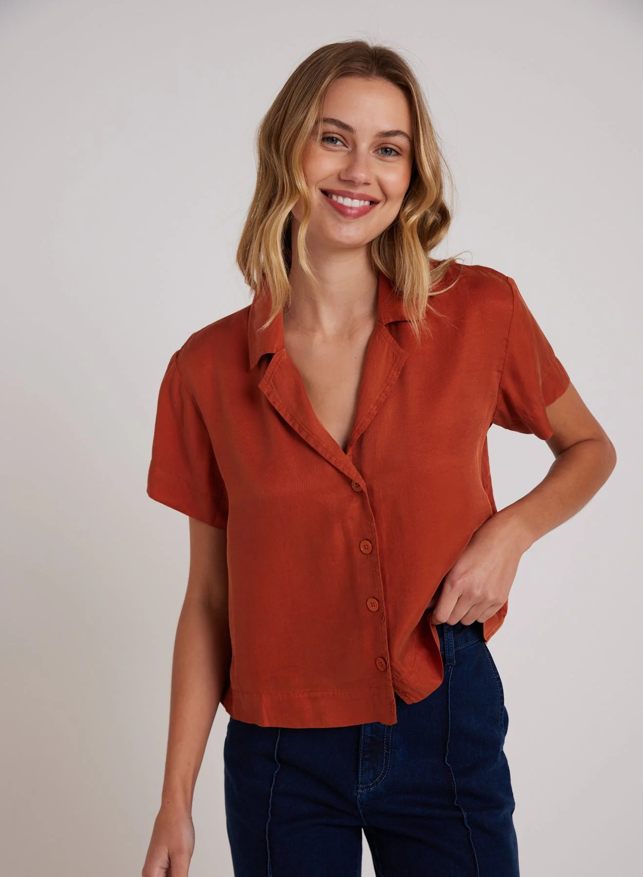 SHORT SLEEVE FLOWY BUTTON DOWN AMBRU - Bella Dahl | Bella Dahl