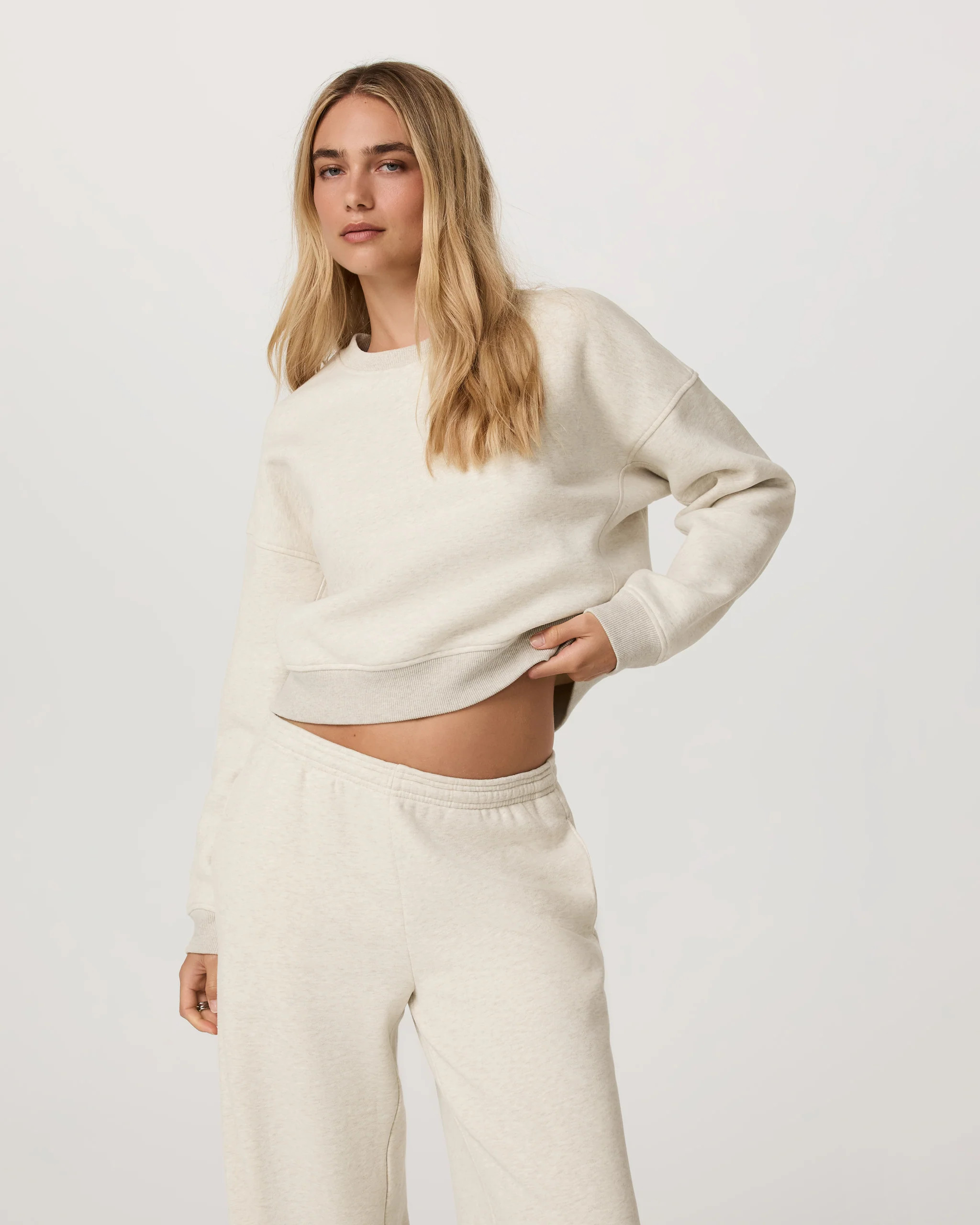 Restore Mini Crew | Women's Bone Heather Crewneck | Vuori | Vuori Clothing (US & Canada)