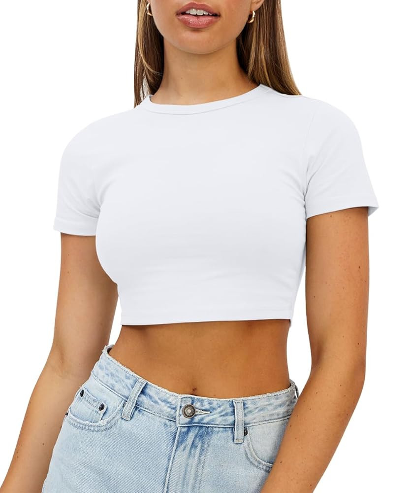 WYNNQUE Womens Crop Tops Cute Summer Scoop Neck Basic Tees Slim Fit Trendy Short Sleeve T Shirts ... | Amazon (US)