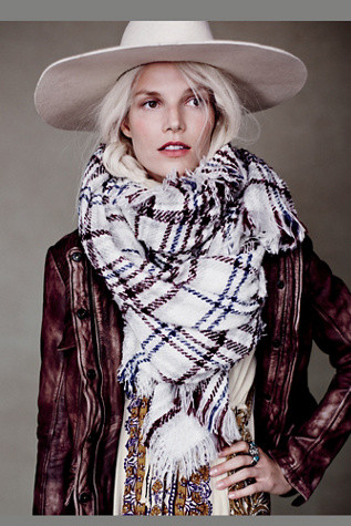 Free People Womens Sienna Oversized Plaid Scarf | Free People