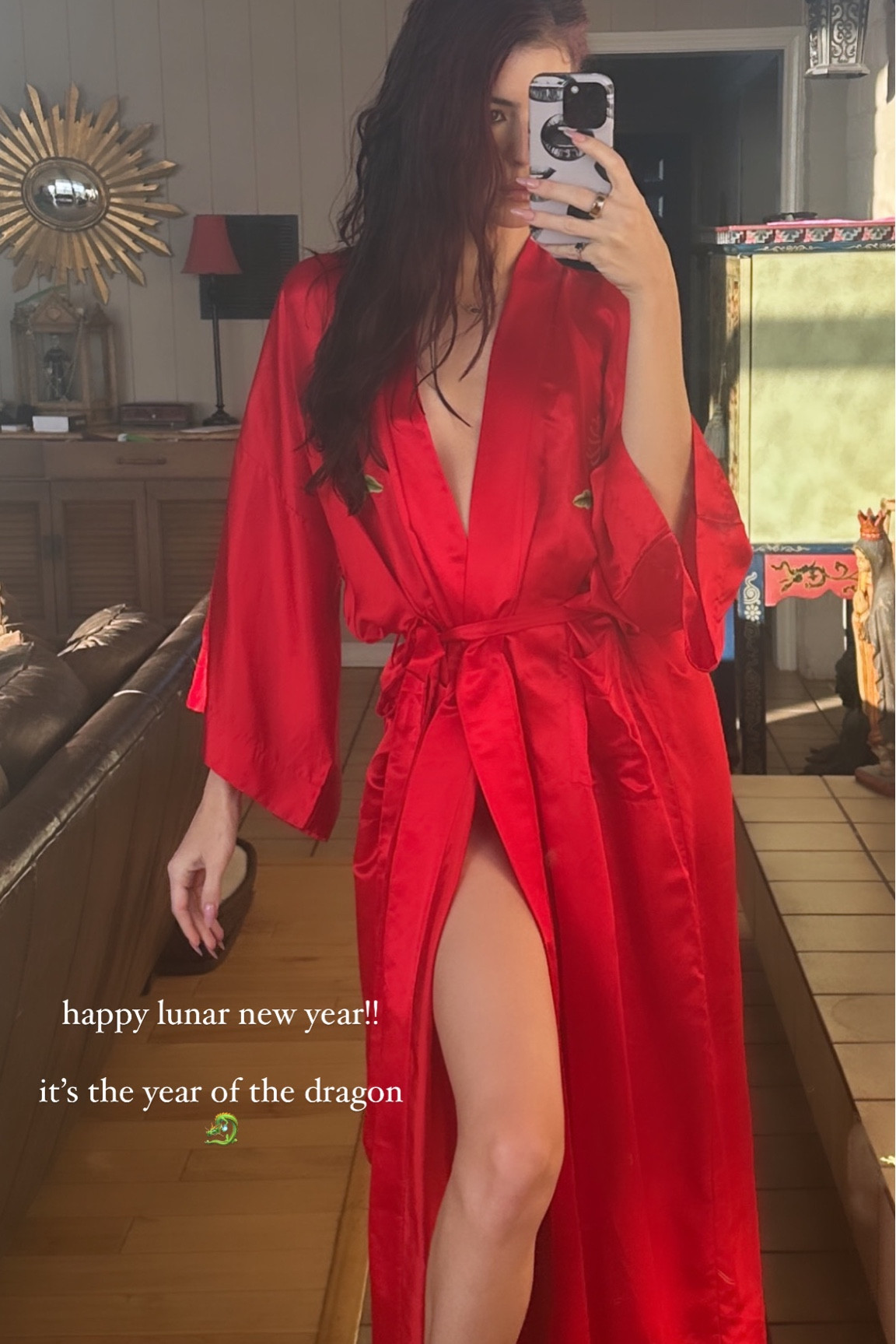 vintage 100% silk and hand embroidered kimono 🐉 happy lunar new year!

#LTKfindsunder100 #LTKstyletip #LTKSeasonal