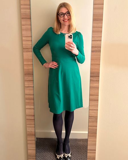 Green Biden pints knee length dress. Workwear. Working wardrobe. Over 40. Over 50. Desk to dinner  

#LTKworkwear #LTKover40