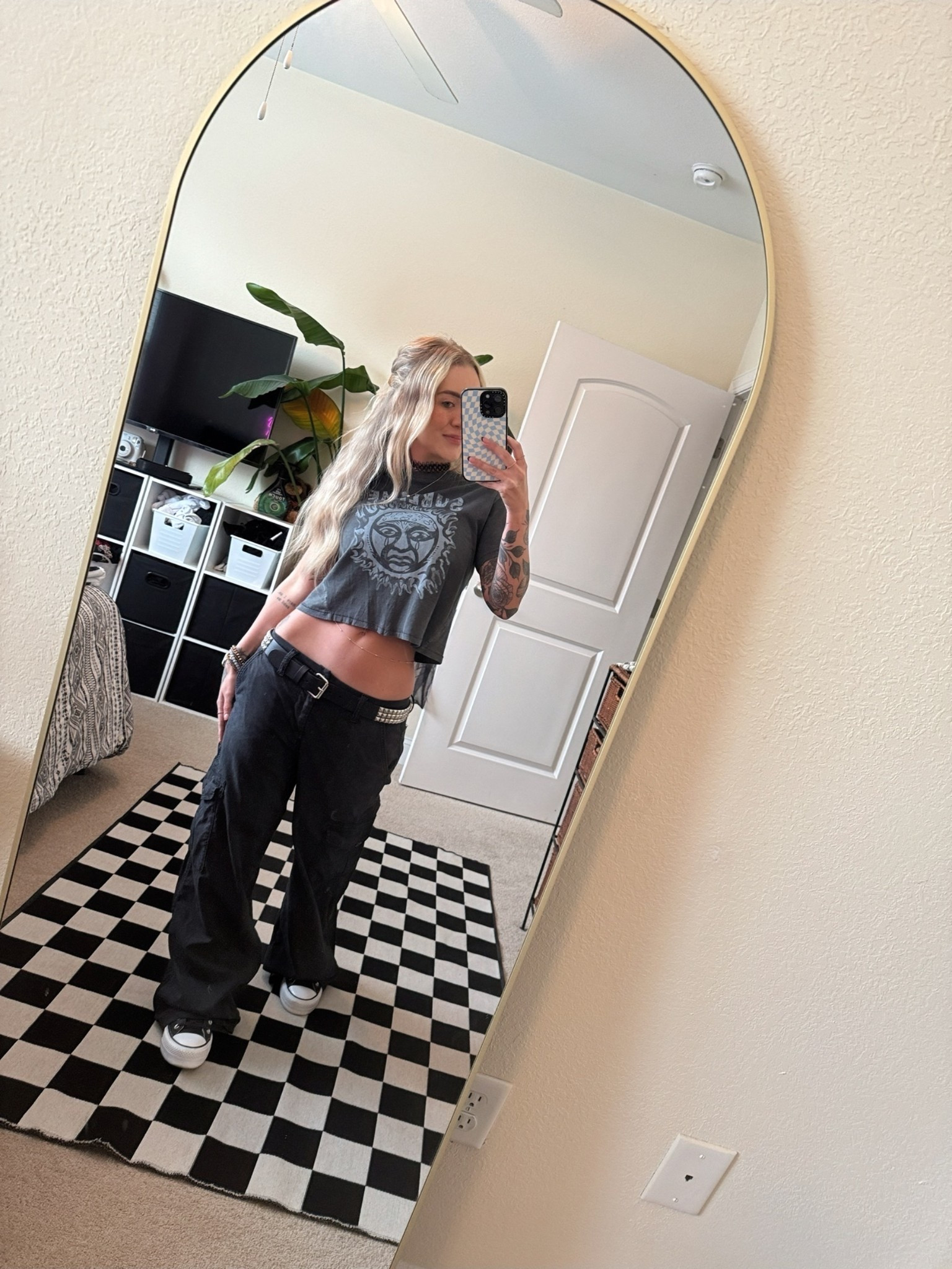 BAGGY CARGO PANTS 

#LTKTravel #LTKItBag #LTKBeauty