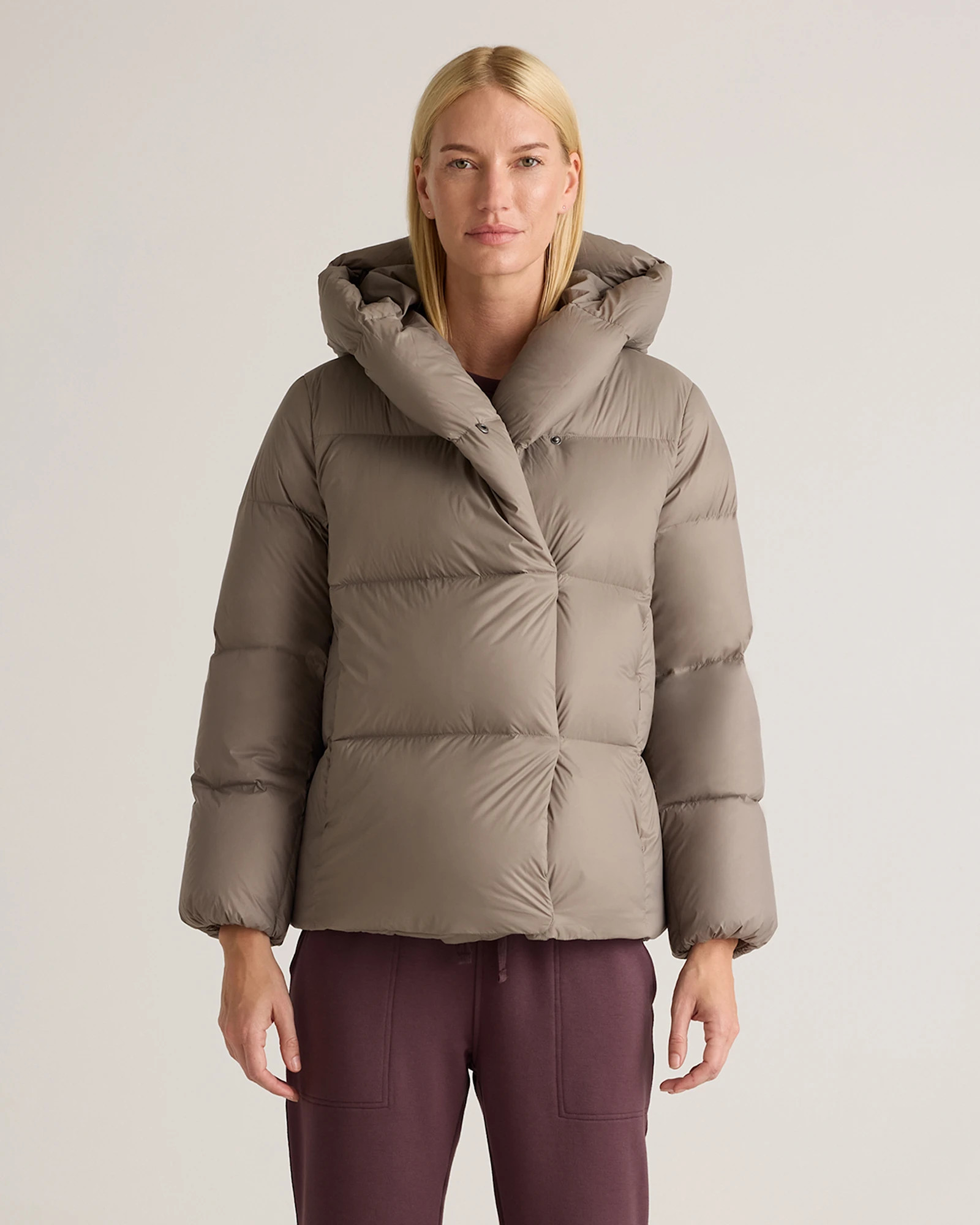 Quince | Women's Responsible Down Duvet Puffer Jacket in Stone Taupe, Size XL, Recycled Polyester | Quince