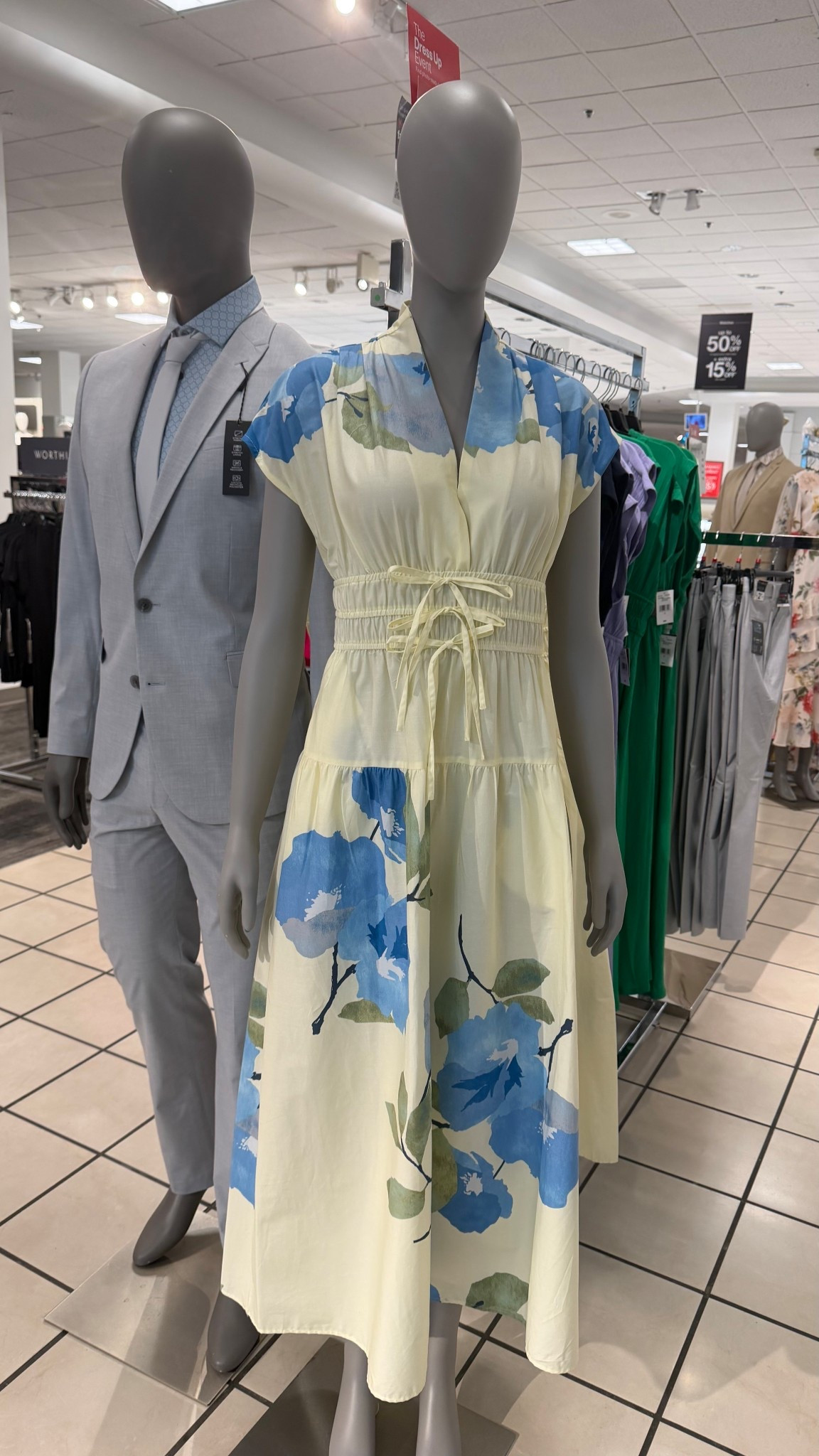 Found this beautiful dress perfect for Spring at JCPenney. 

Size 8 