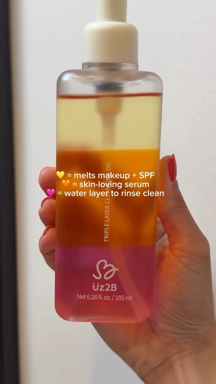 3 layers, one cleanse, melts makeup, nourishes skin, and rinses clean ✨ Comment "LINK" and I’ll send it to you!

follow with a water-based cleanser to complete your double cleanse.

@uz2b_official 

#exosome #cleansingserum #cleansingoil #dryskin #uz2b