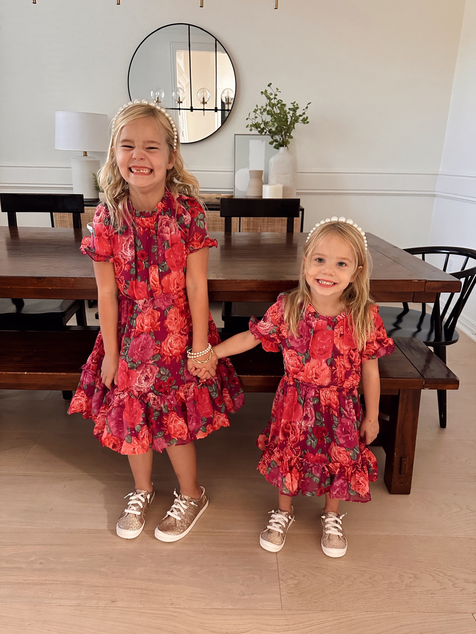 $20 Zara Vibe Dress 

Runs tts 

#LTKHolidaySale #LTKkids #LTKfindsunder50