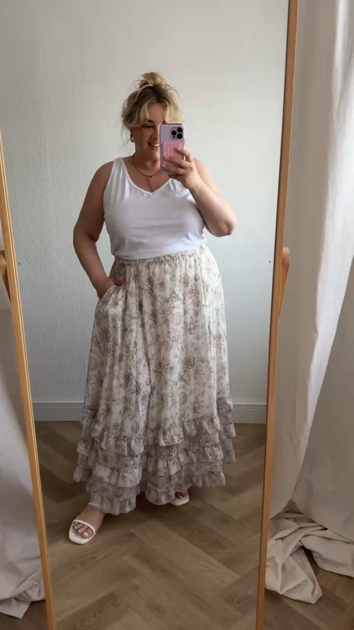 Sommerrock 🤍

#amazon #amazonfashion #plussizefashion #curvy #rock

#LTKdeutschland #LTKplussize #LTKsummer