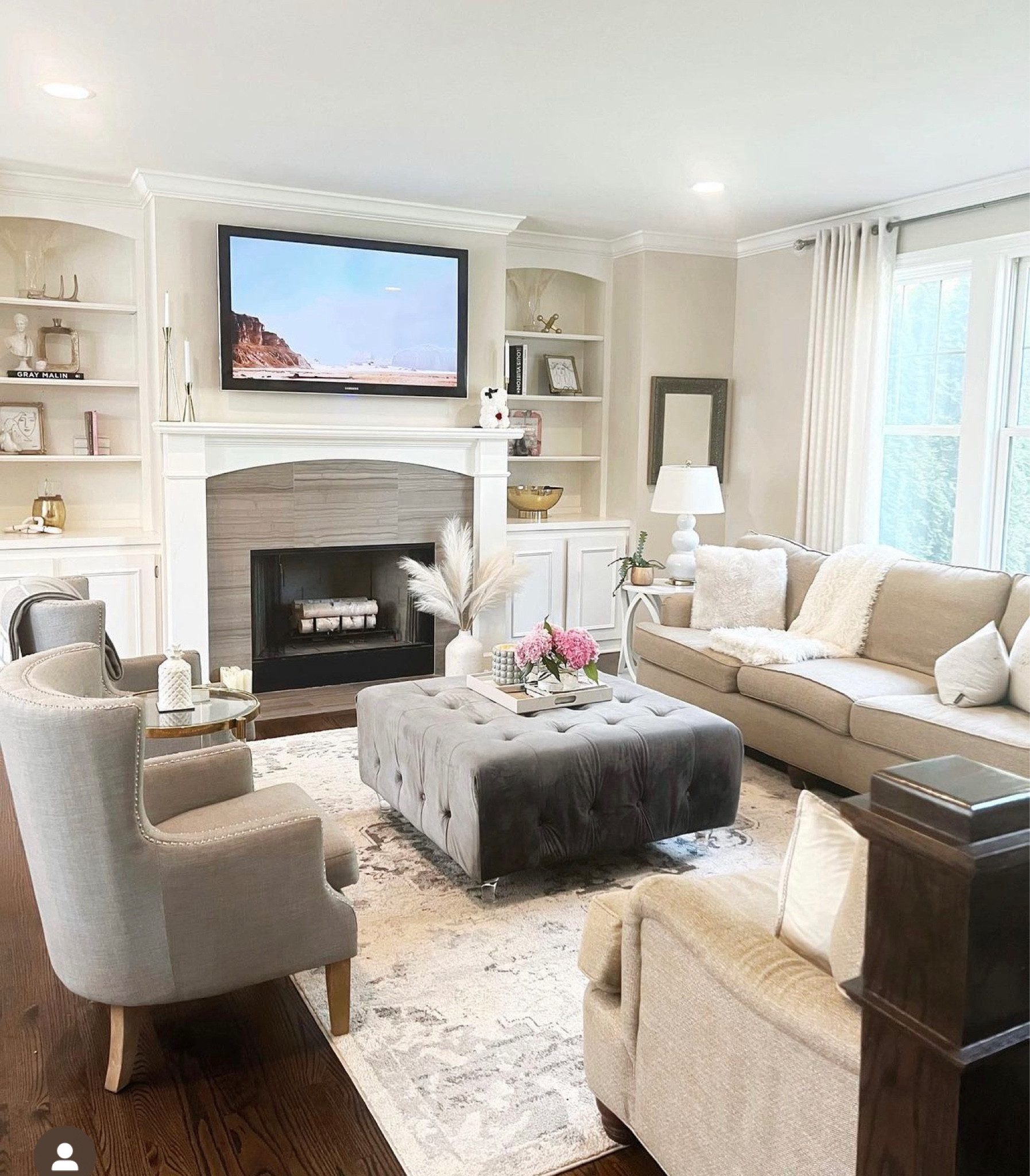 Transitional living room. Elegant and feminine with a slightly modern touch. 

#LTKfamily #LTKhome #LTKSeasonal