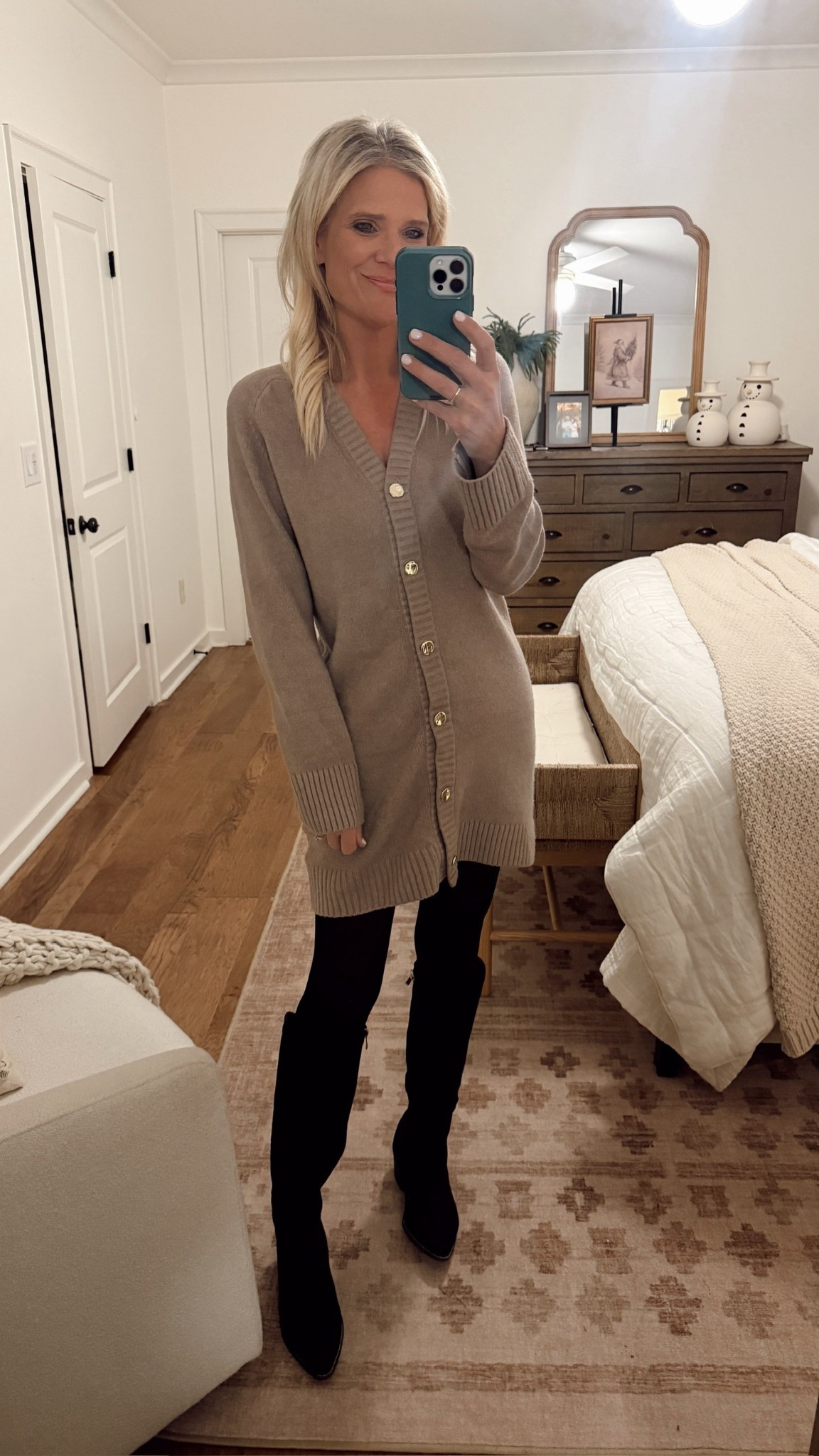 A fun winter staple of a dress to have around!🤎 Wearing a medium tall!

#LTKHoliday #LTKmomlife #LTKSeasonal