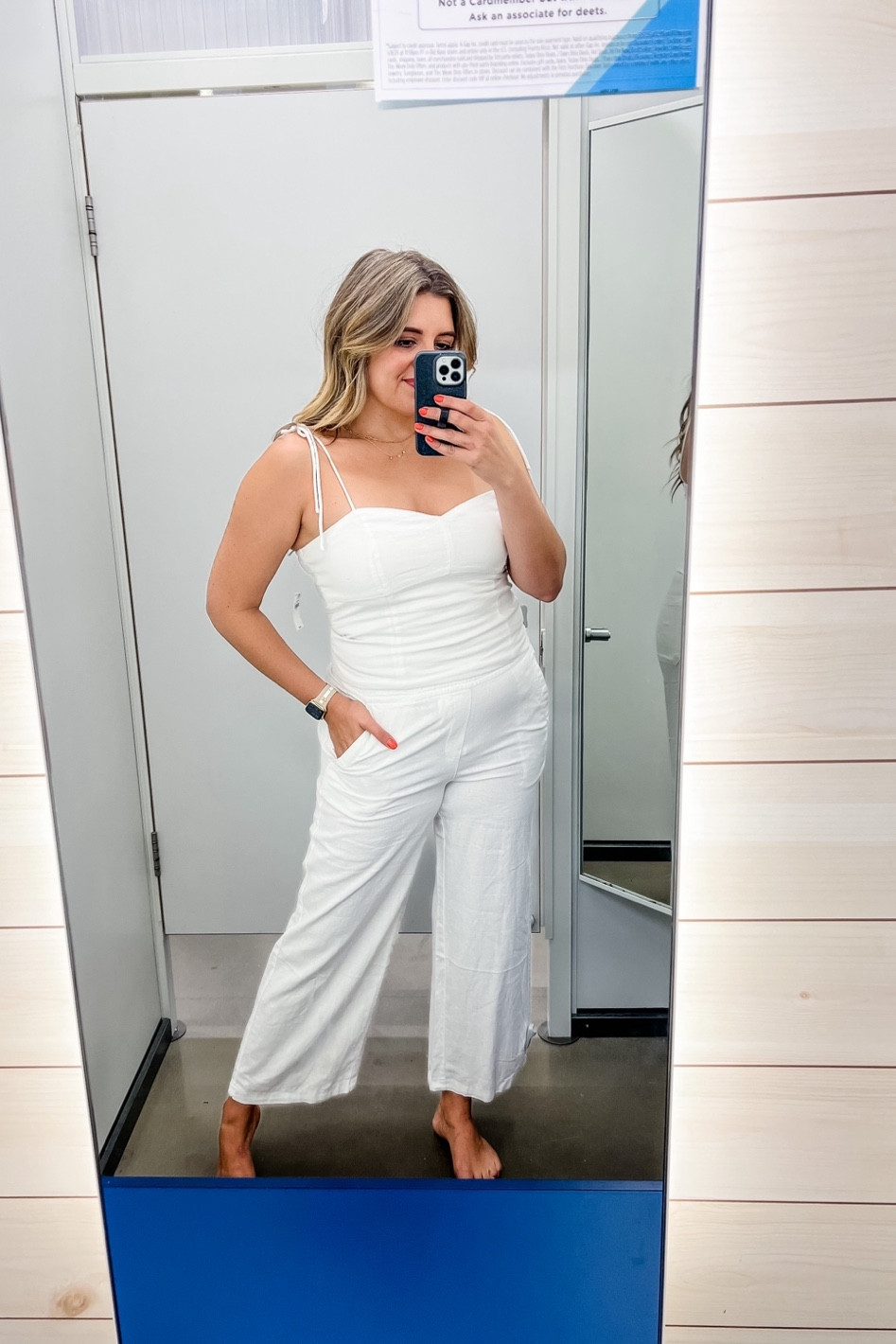 Old navy 50% off sale! @oldnavy Memorial Day sale.
Tie shoulder tank— tts
Linen pants— tts
#oldnavy

#LTKunder100 #LTKsalealert #LTKunder50