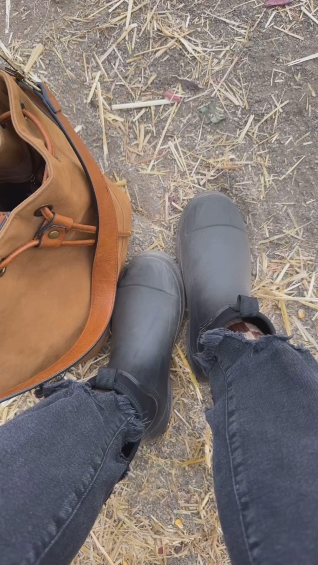 I grab a pair of these boots every year and always love them and wear them a ton!!!! Fit TTS - if between sizes go up! 



#LTKFindsUnder50 #LTKSeasonal #LTKootd