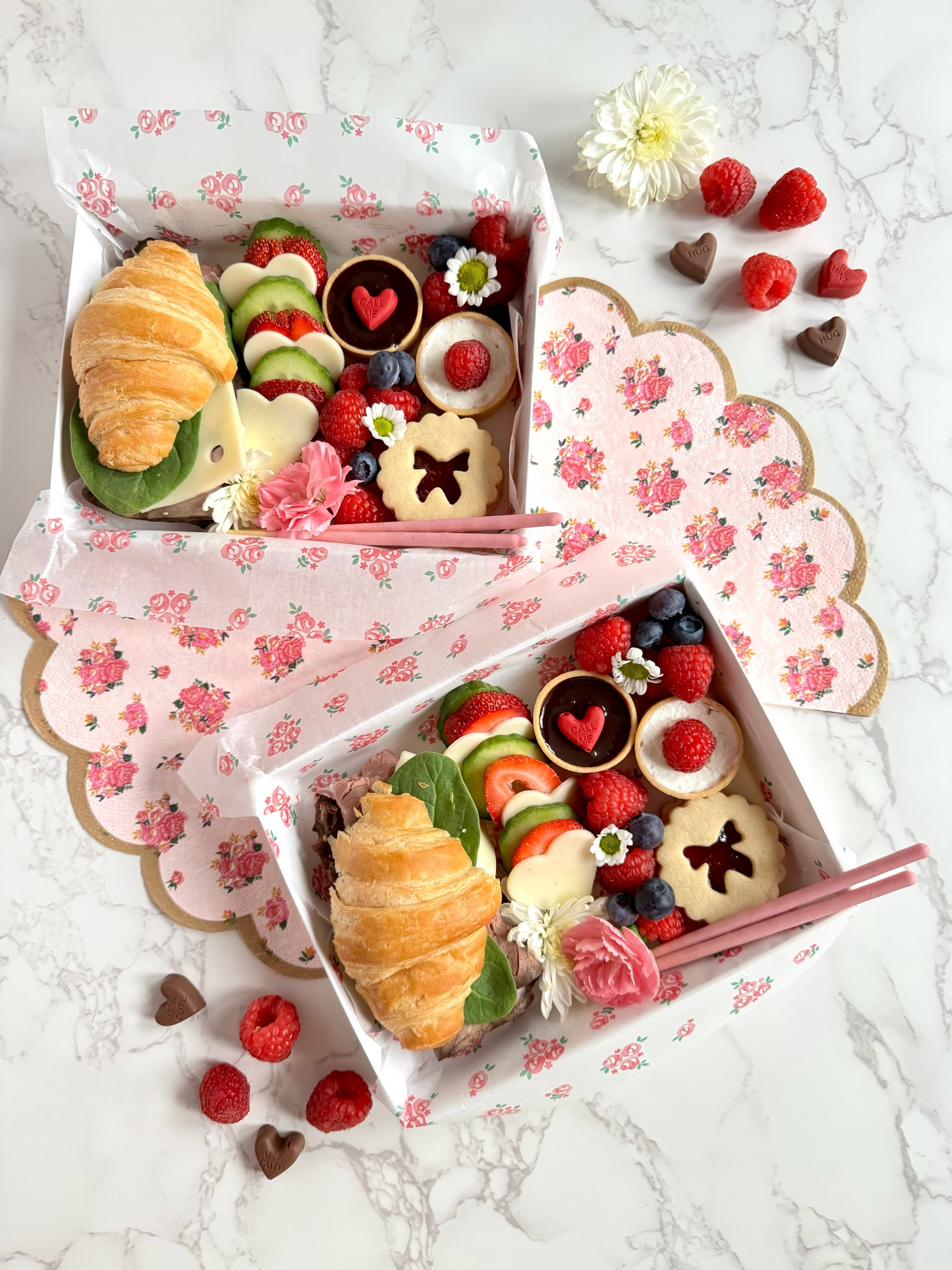 Pretty Picnic Lunchbox Essentials! 🛍️

Bringing a little romance and charm to lunch with this Pretty Picnic Lunchbox, perfect for Valentine’s Day, Mother’s Day, and spring picnics! 💕🥐🌸

I’ve linked everything you need to recreate this beautiful and delicious lunchbox, from the floral parchment paper and pretty napkins to the heart-shaped cookie cutters, mini tart molds, and my go-to picnic box essentials! 🍓🍫

Tap to shop the look and create your own picture-perfect picnic moment! ✨

#LTKFoodie #PicnicEssentials #ValentinesDayLunch #MothersDayBrunch #PrettyPicnicLunchbox #LTKSpring #FoodStyling #ShopTheLook

#LTKHome