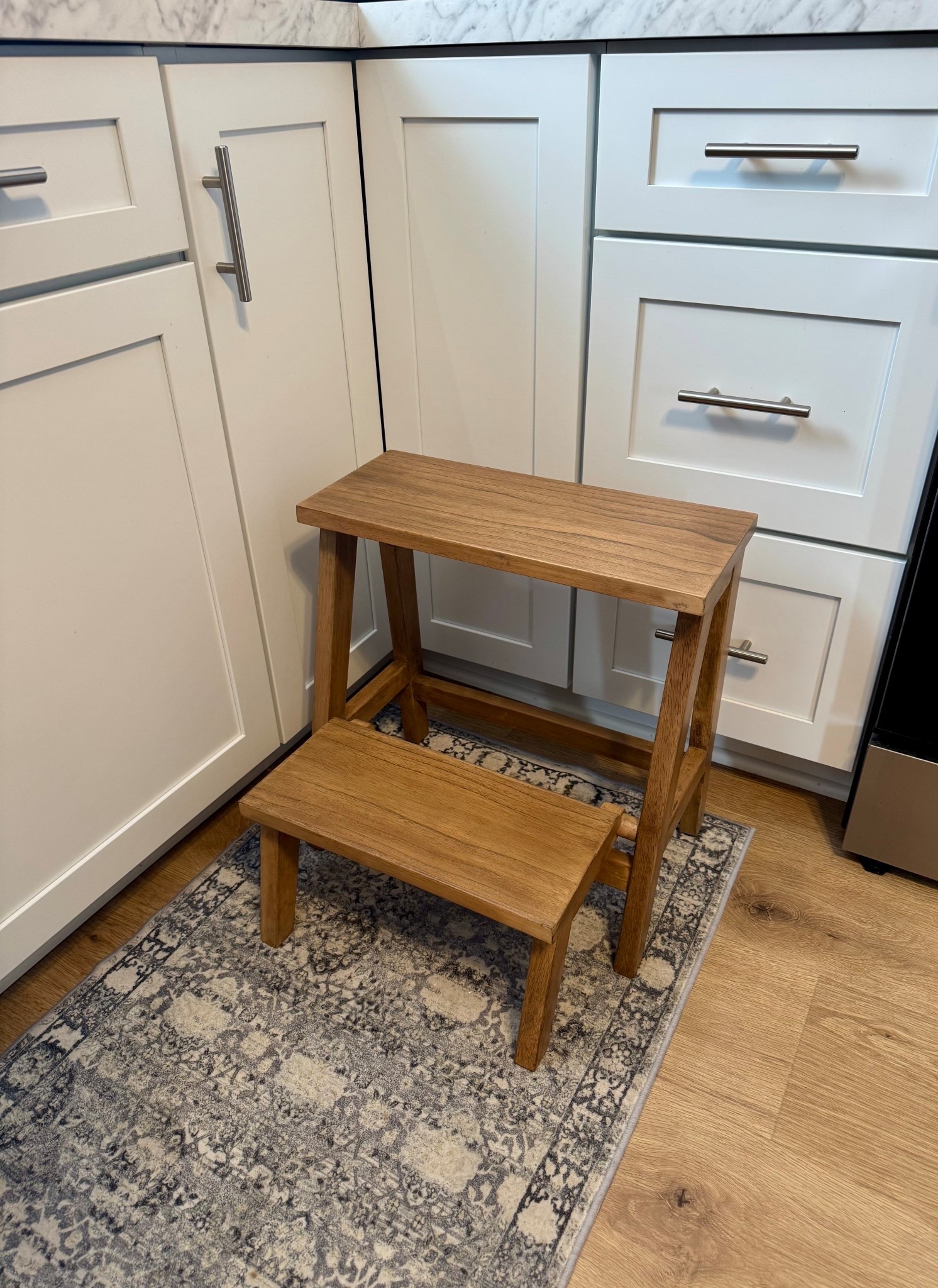 Step stool 🎯 

#LTKPetite #LTKmomlife #LTKHome