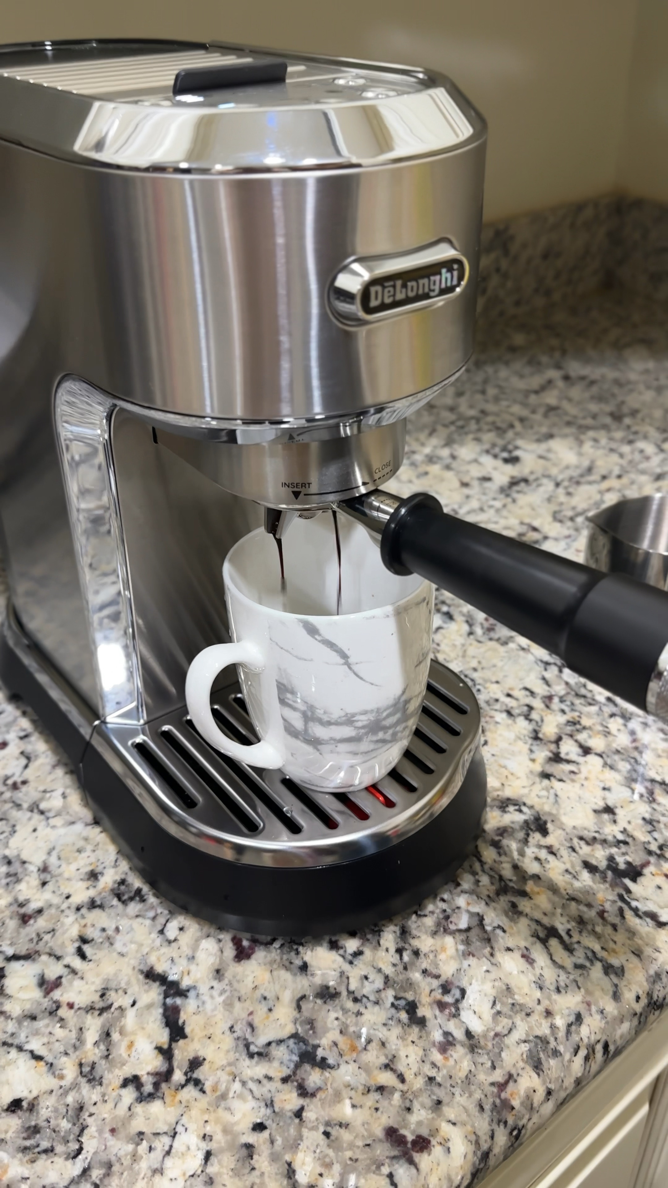 Mama’s New Toy! De’Longhi Espresso Machine ☕️

#LTKhome