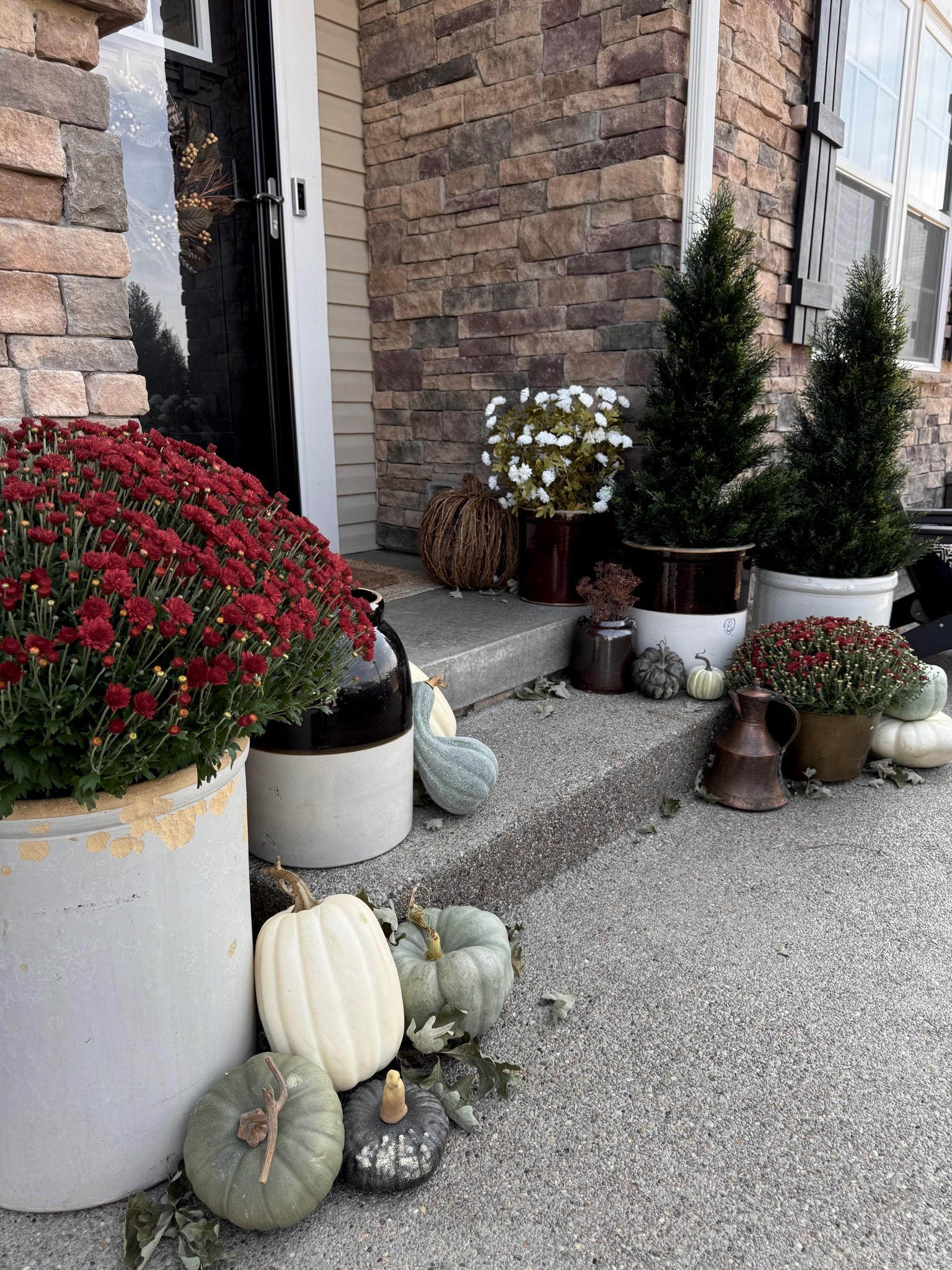 Here it is! Our fall porch is done!!!

#LTKSeasonal #LTKHome #LTKSaleAlert