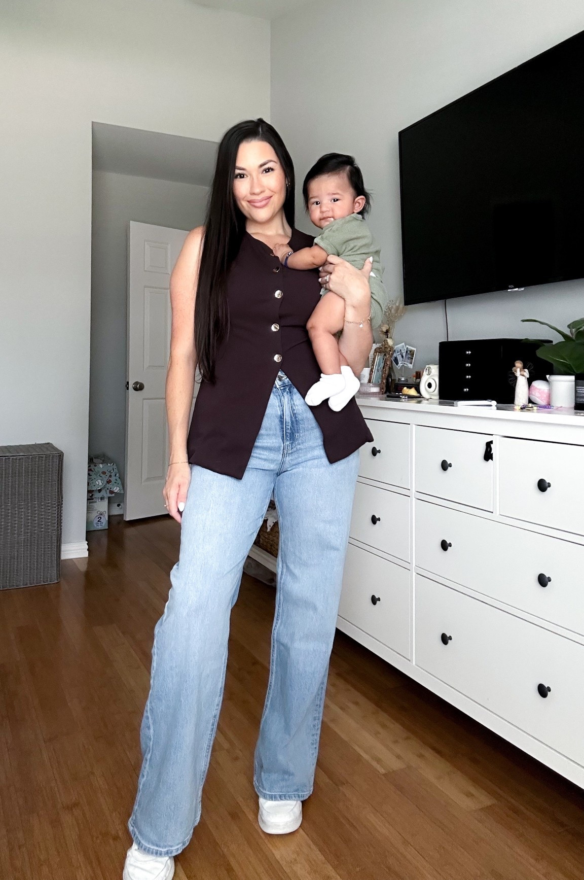 Postpartum friendly outfit 

#LTKMidsize #LTKSeasonal #LTKStyleTip