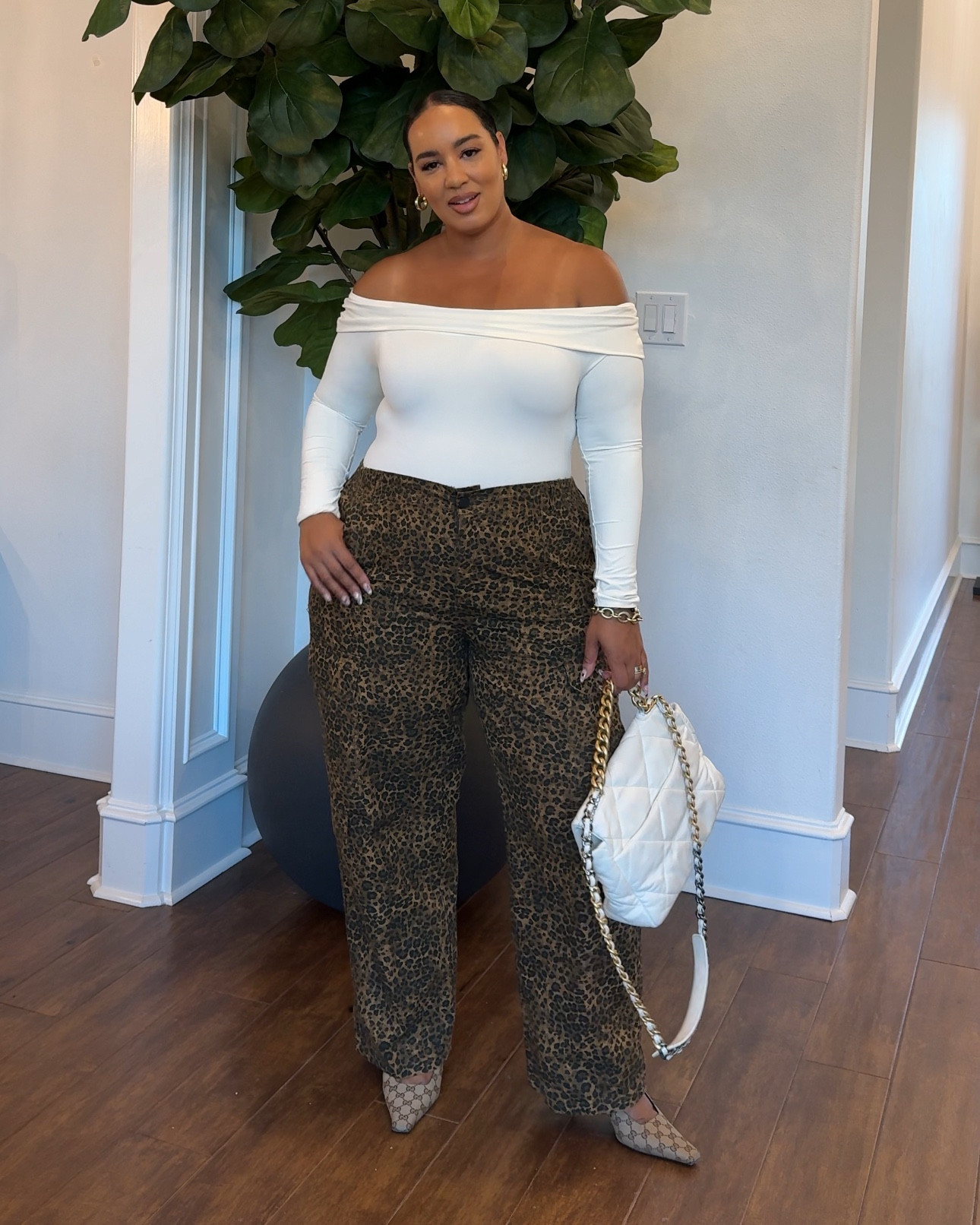 Whether you’re looking for The perfect animal print cargo pants for only $17, sleek blazers, edgy coats, or statement shoes, @walmart has you covered! I styled them in several ways, proving you can look chic on a budget. @walmartfashion 
#walmartpartner #walmartfashion 


#LTKFindsUnder50 #LTKPlusSize #LTKStyleTip