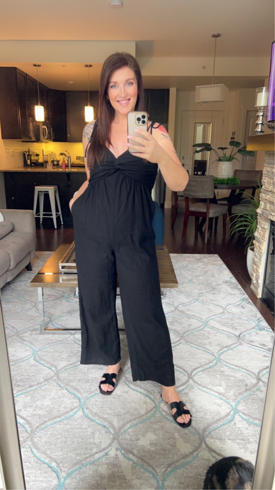 Long torso friendly! Looks like the cream colour cardigan is sold out except in the plus sizes, but there are other colour options. I’m wearing a size medium in both. Happy Friday!

#LTKFind #LTKfit #LTKshoecrush