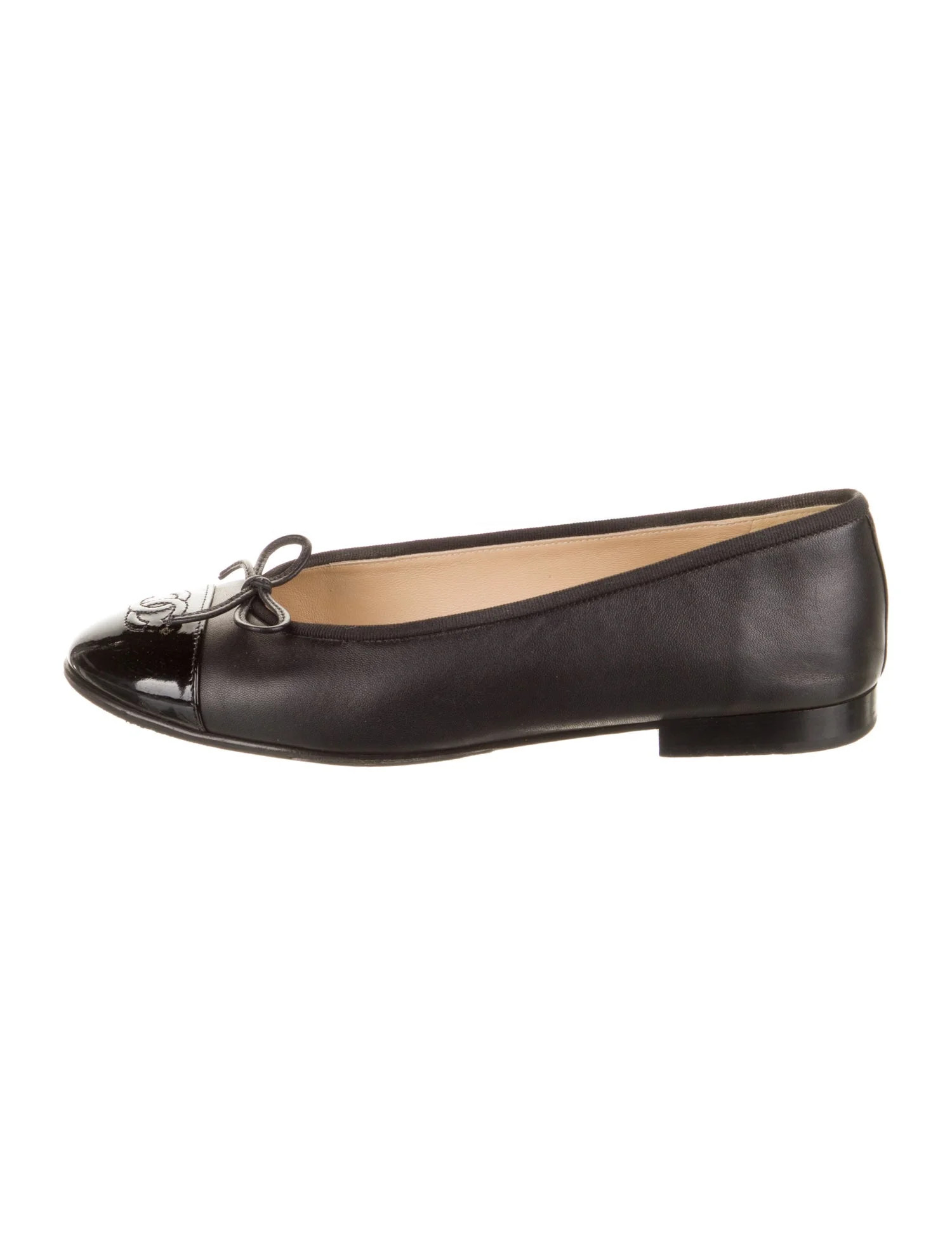 Interlocking CC Logo Lambskin Ballet Flats | The RealReal