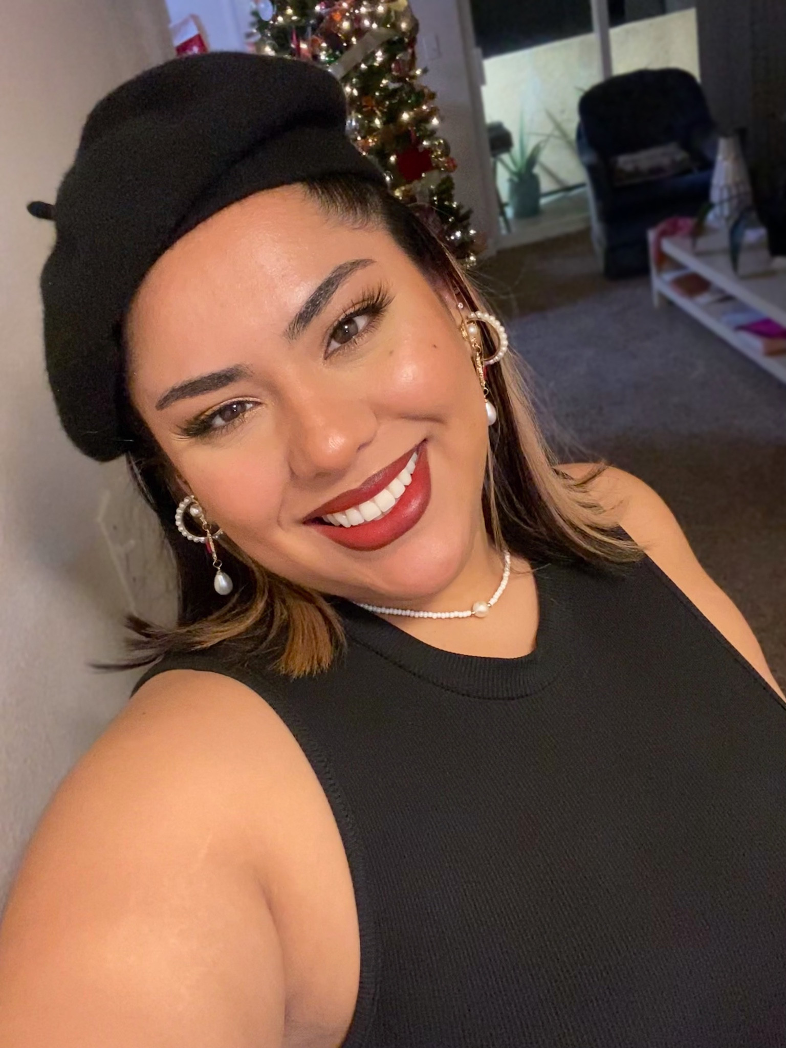 Winter and Fall accessories 🖤 #beret #pearls #redlip 

#LTKSeasonal #LTKplussize #LTKHoliday