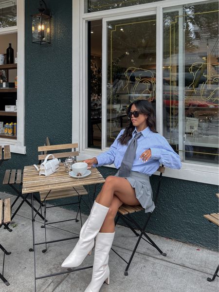 Preppy outfit, oversized, mini skirt, knee high boots, fall fashion, fall outfit, minimal style, everyday style, simple outfit, street wear, effortless chic, neutral fashion, capsule wardrobe, monochrome outfit