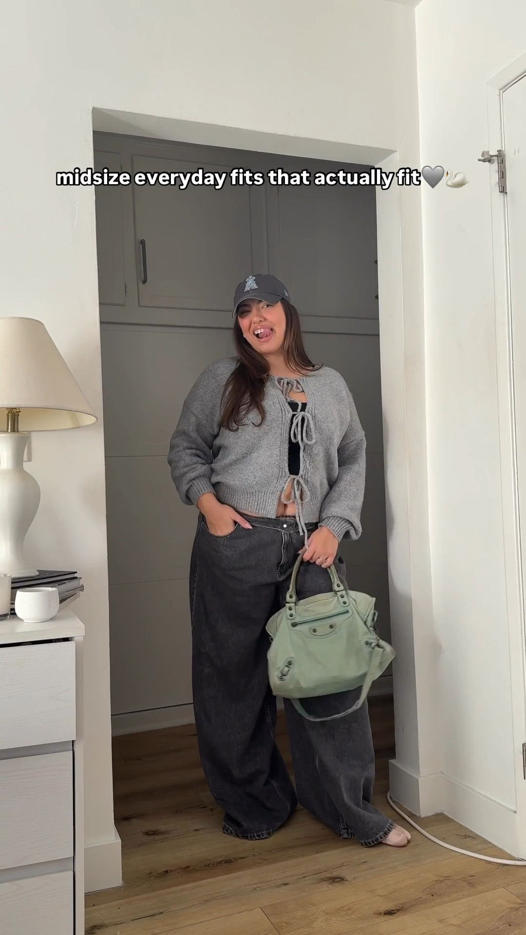 apparently my style is somewhere between divorced dad and bombshell… but I’m choosing to believe this is somewhere in between😂

softer softest sweater is in a size XL
jeans are ASOS which are almost gone but I found a good alternative at Abercrombie!!
shoes are No Boundaries
bag is a balenciaga city bag 

#LTKMidsize #LTKPlusSize #LTKFindsUnder50