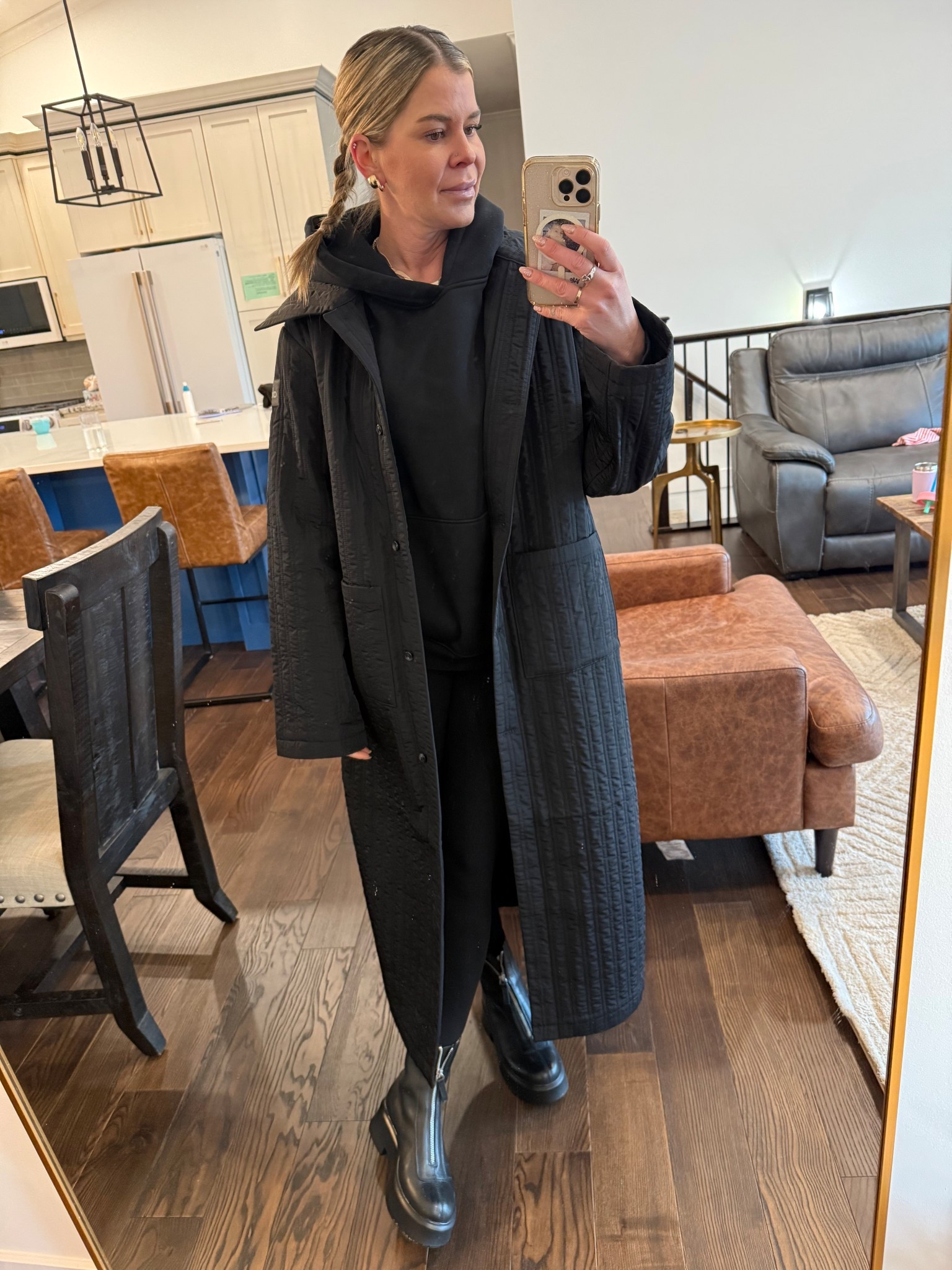 Black on black 🖤👌🏼

#LTKstyletip #LTKcanada