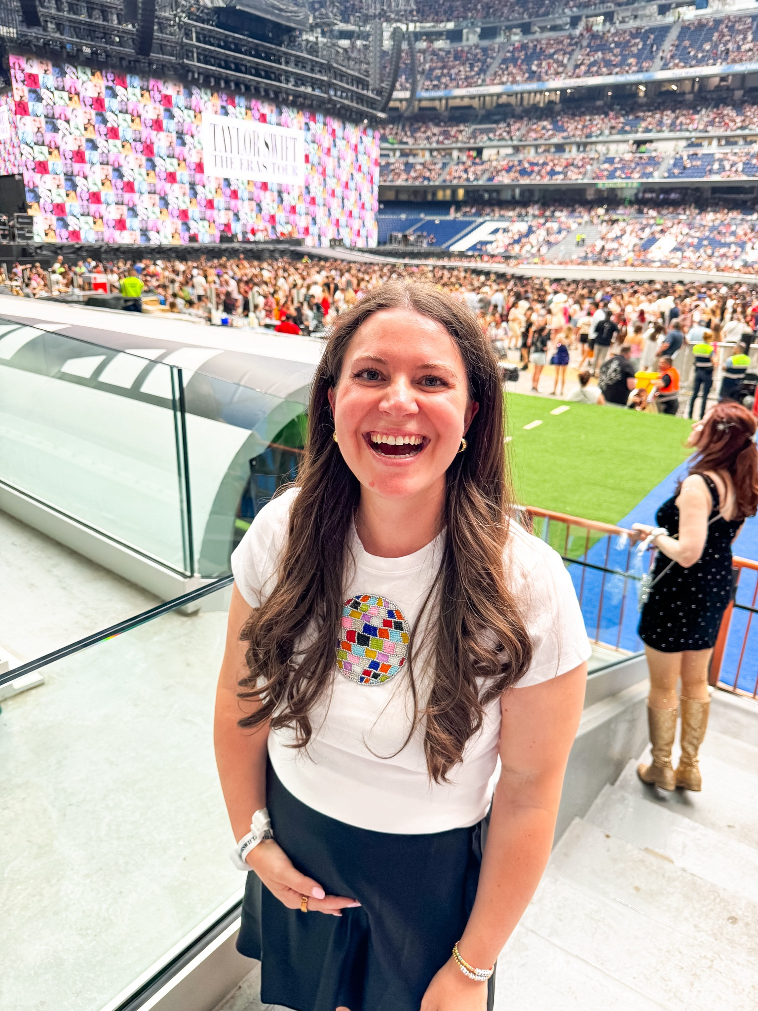 Bump friendly eras tour outfit! This skirt has an elastic waistband and I can pull it above my bump - I’m wearing a L. I embroidered the top myself.