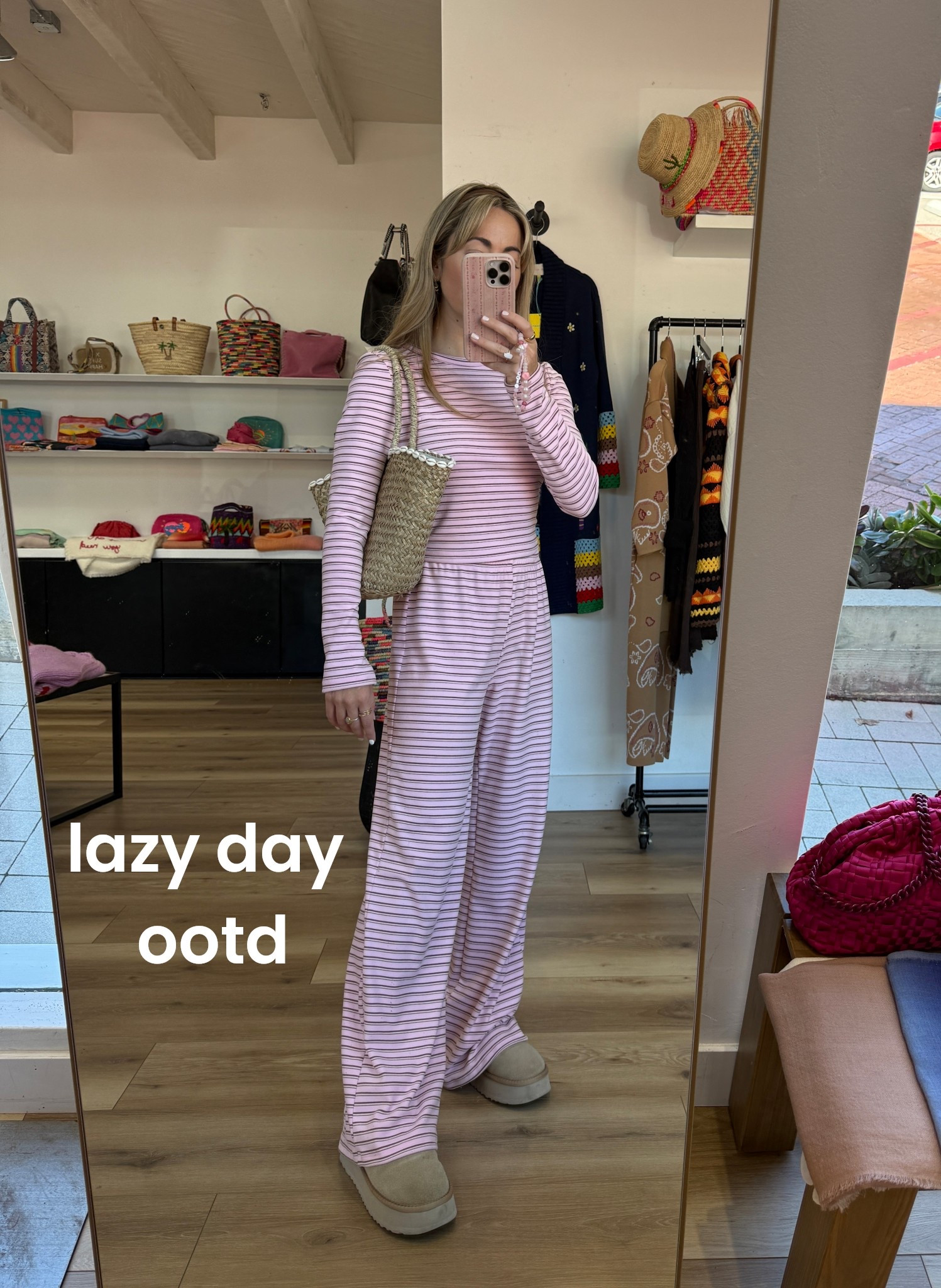 Happy Monday! My favorite lazy day ootd. This set is sooo soft and comfortable perfect for a Monday in the autumn 

#LTKStyleTip #LTKFindsUnder50 #LTKGiftGuide