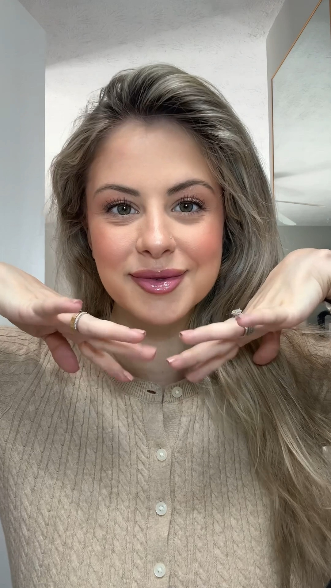 GRWM - A few of my recent beauty, skincare and makeup favorites! 


#getteadywithme #getready #grwm #sephorafavorites #ultafavorites 

#LTKBeauty #LTKgrwm #LTKselfcare