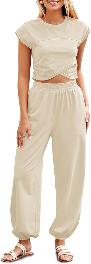 Fisoew Women's Two Piece Outfits Casual Lounge Sets Crop Tops and Joggers Tracksuit with Pockets | Amazon (US)