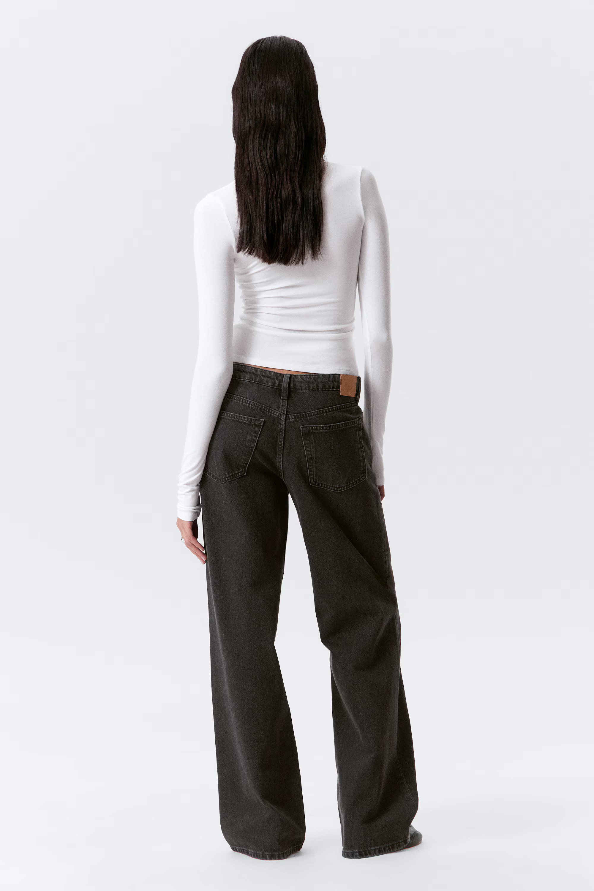 Ample Low Rise Loose Wide Leg Jeans | Weekday